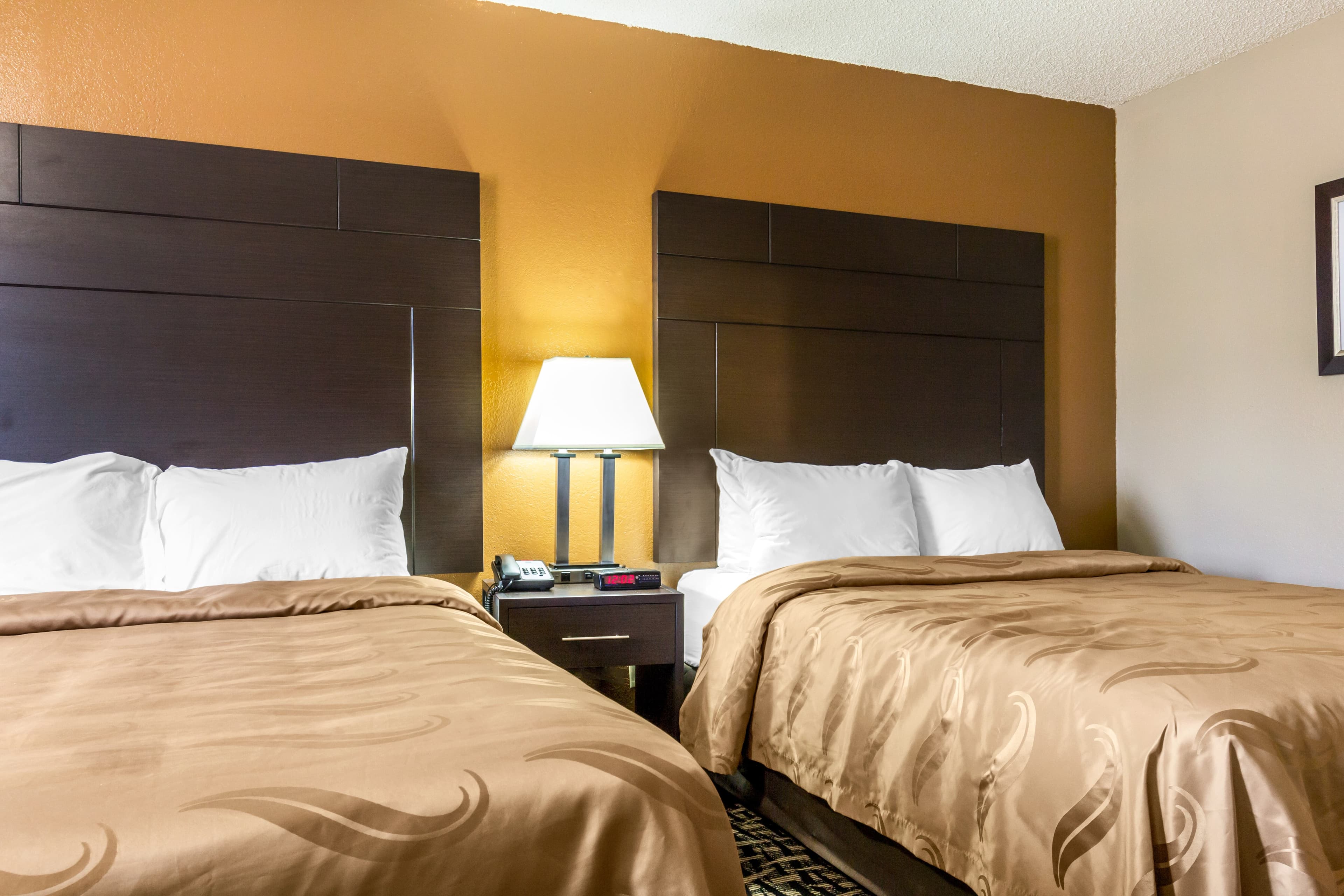 Quality Inn Lamar — 16