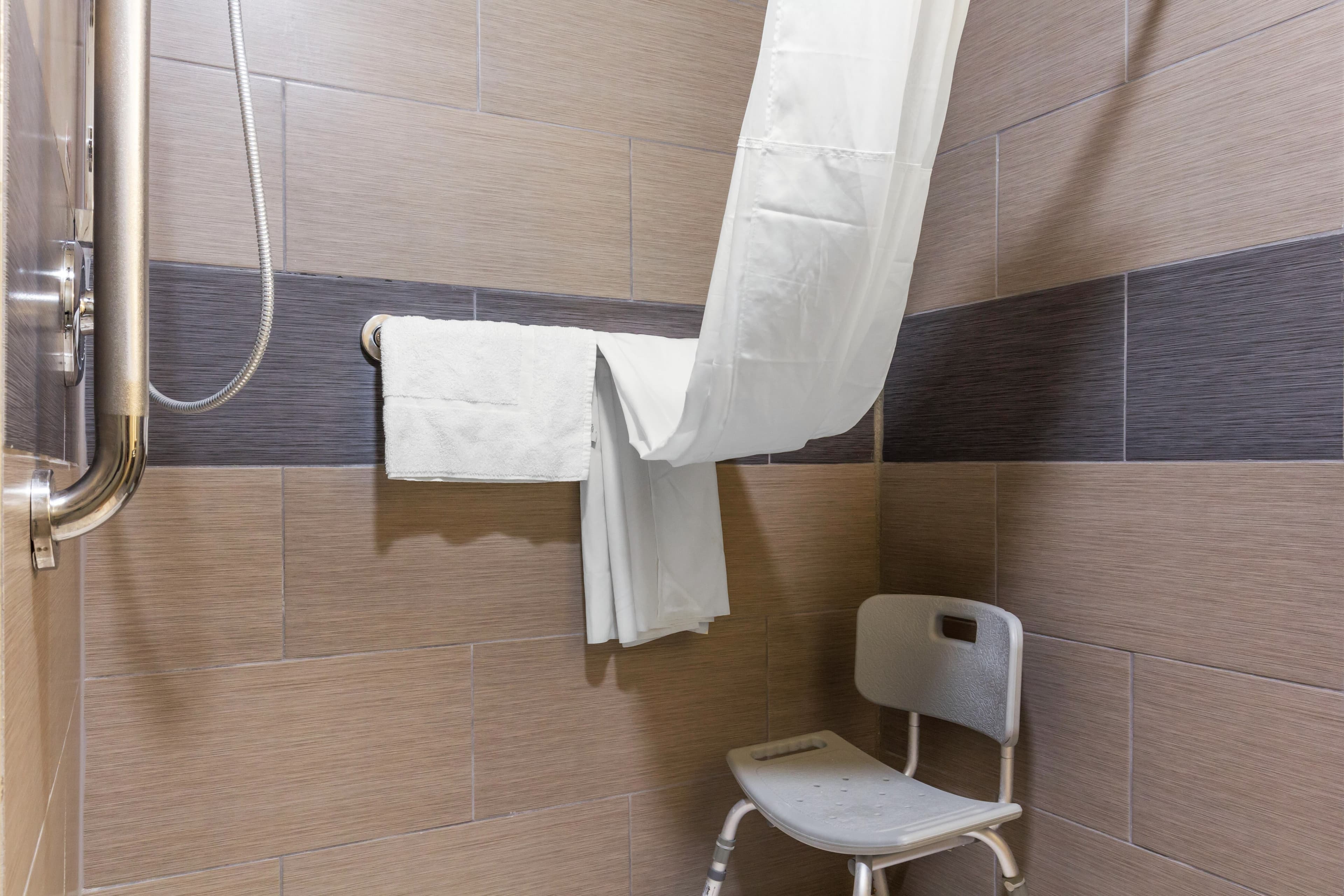 Quality Inn Lamar - Image 3