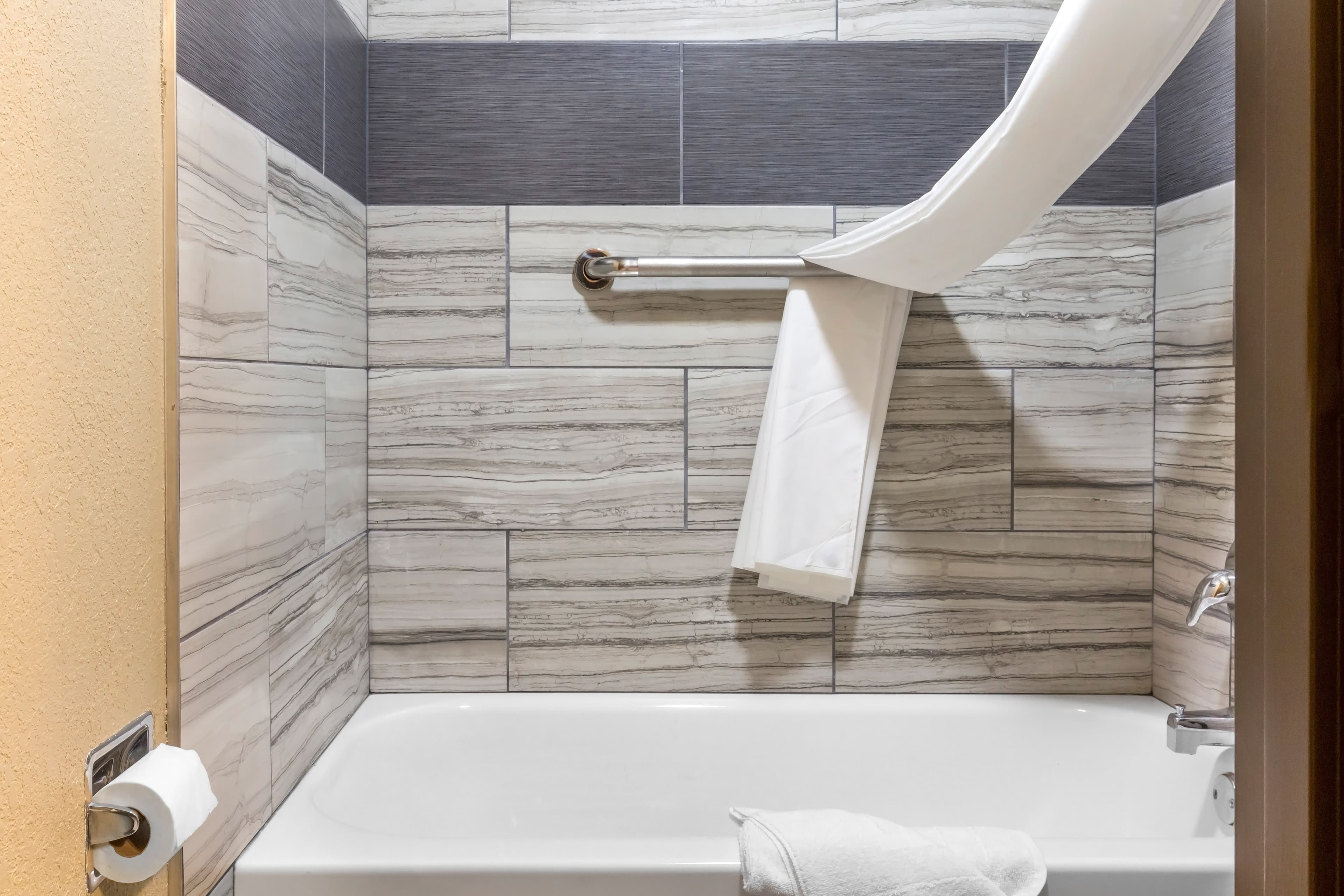 Quality Inn Lamar — 7