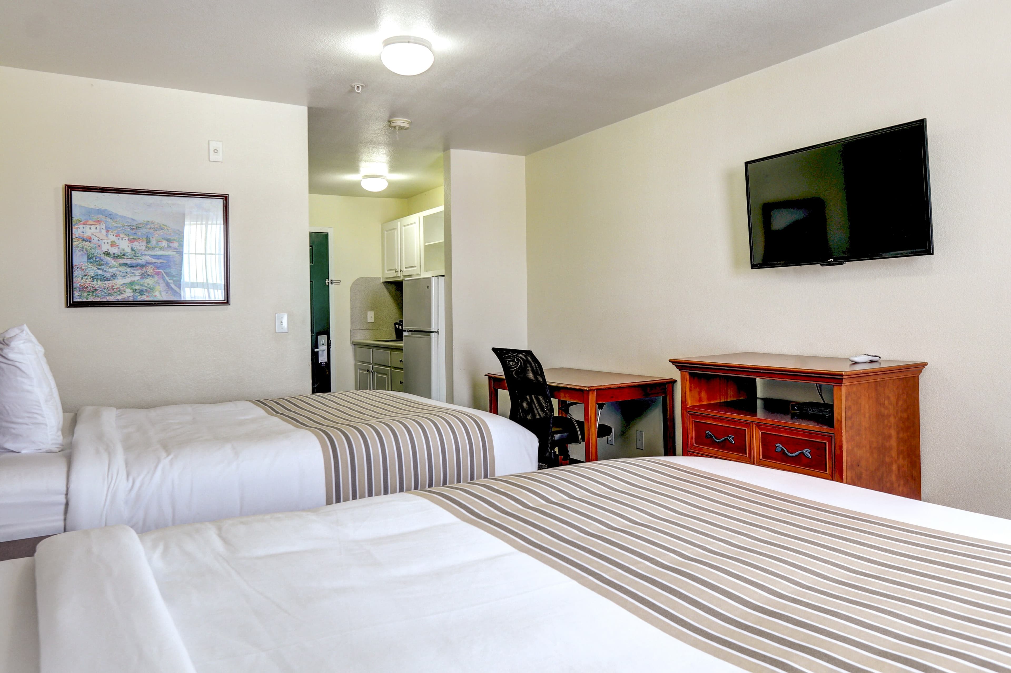 Suburban Studios Westminster Denver North - Image 5