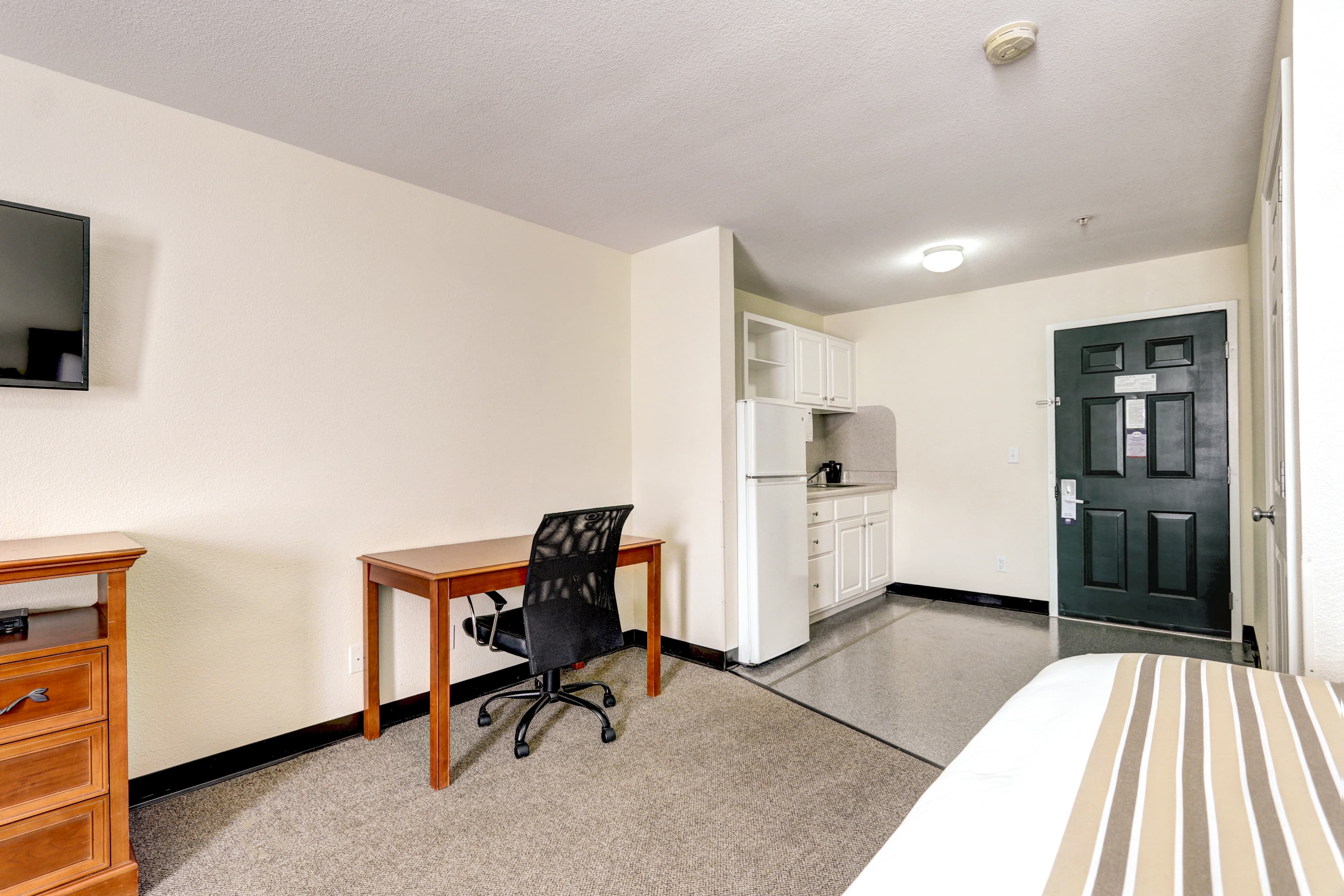 Suburban Studios Westminster Denver North — 40