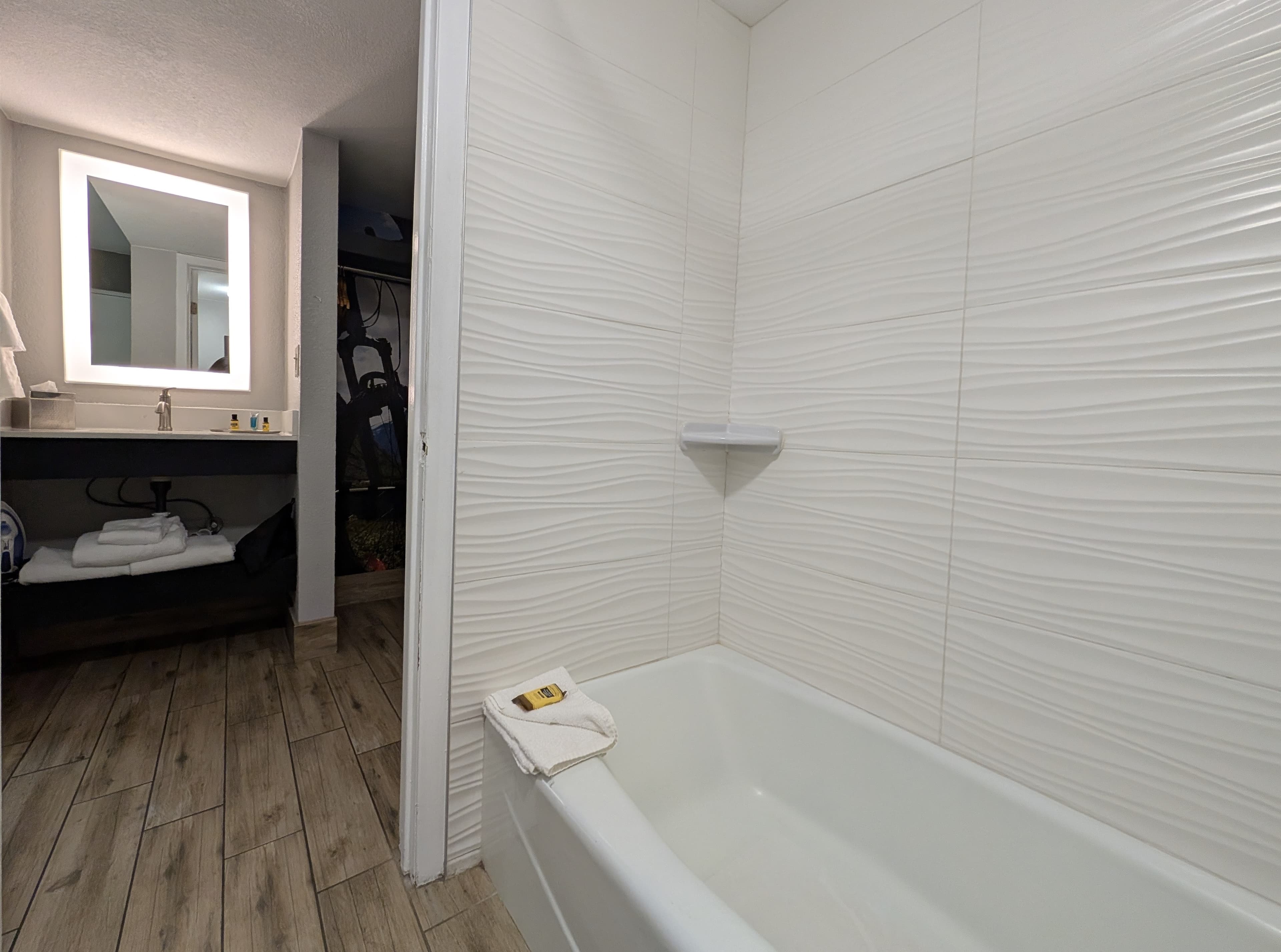 Comfort Inn & Suites Golden - Denver West — 6