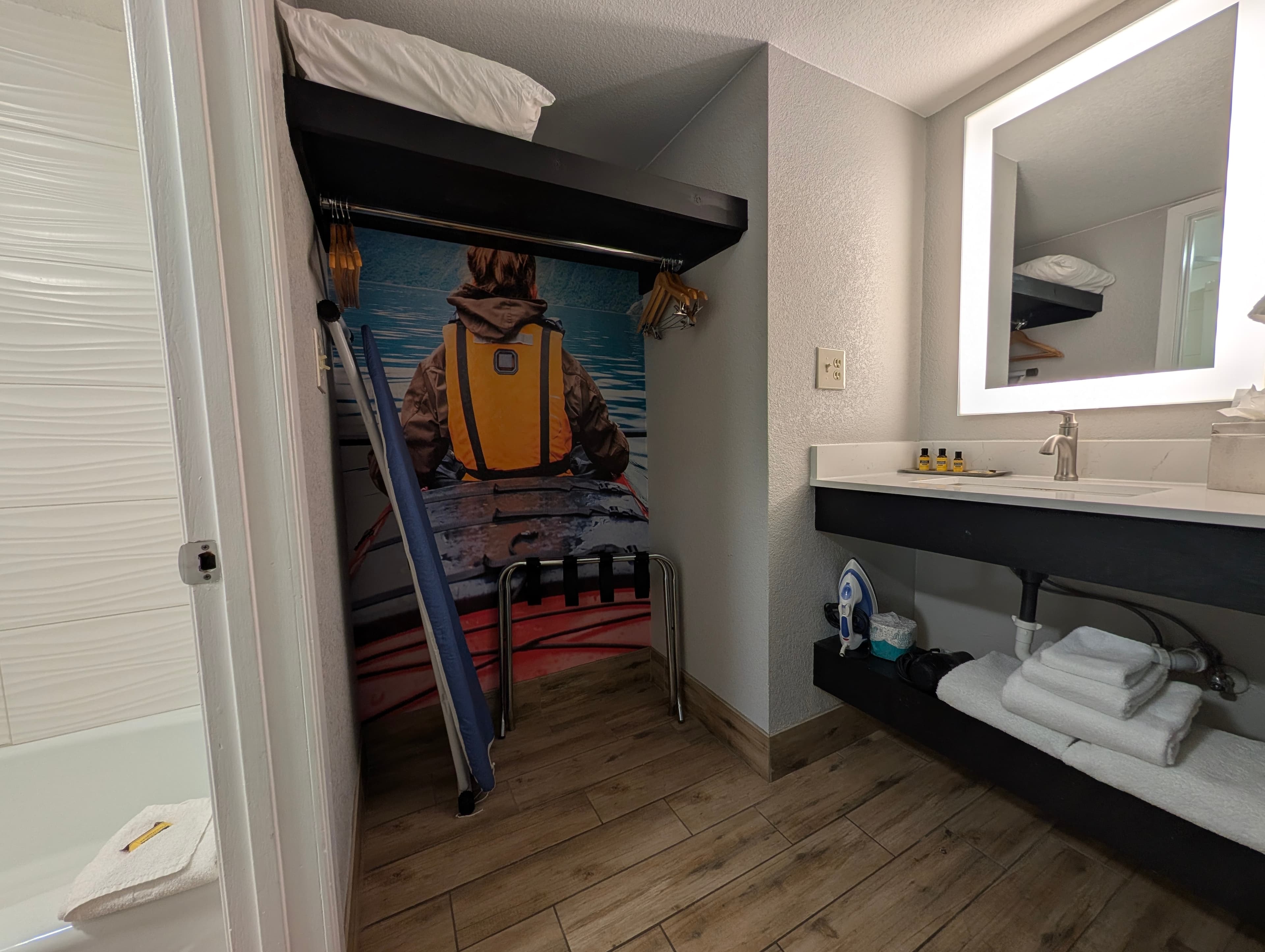 Comfort Inn & Suites Golden - Denver West — 26
