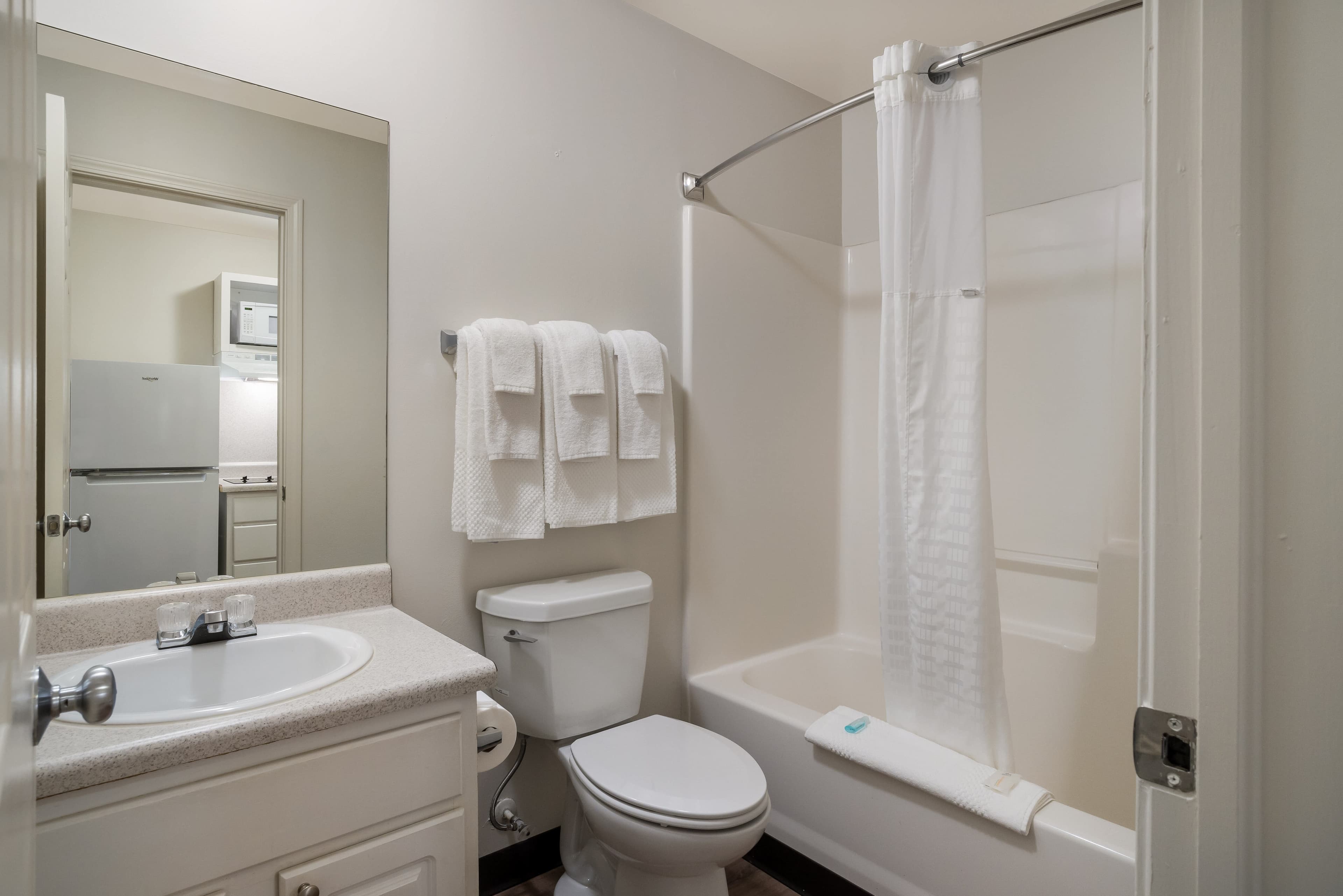 Suburban Studios Denver Central-Arvada - Image 5