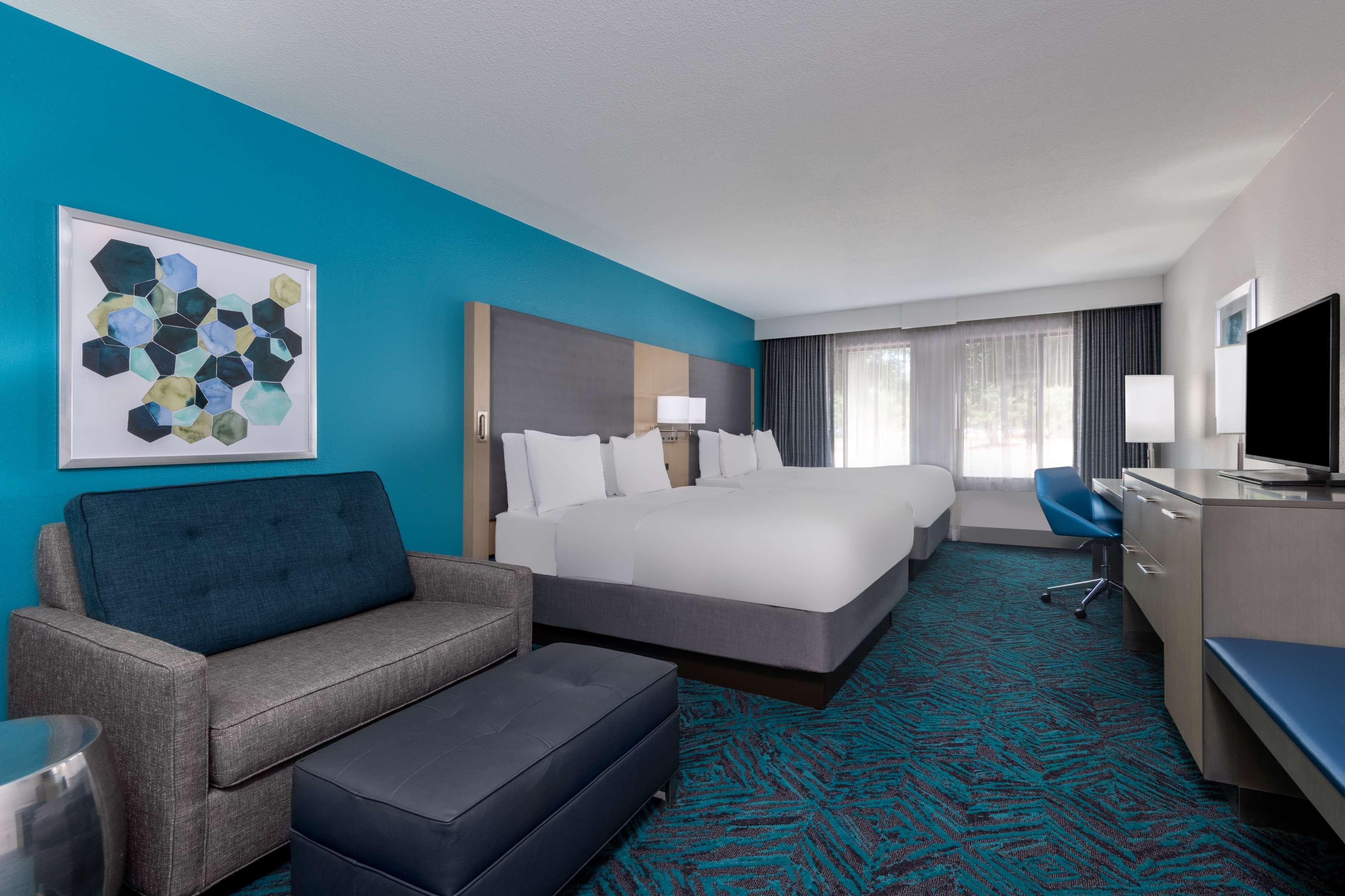 Radisson Hotel Colorado Springs Airport - Image 2