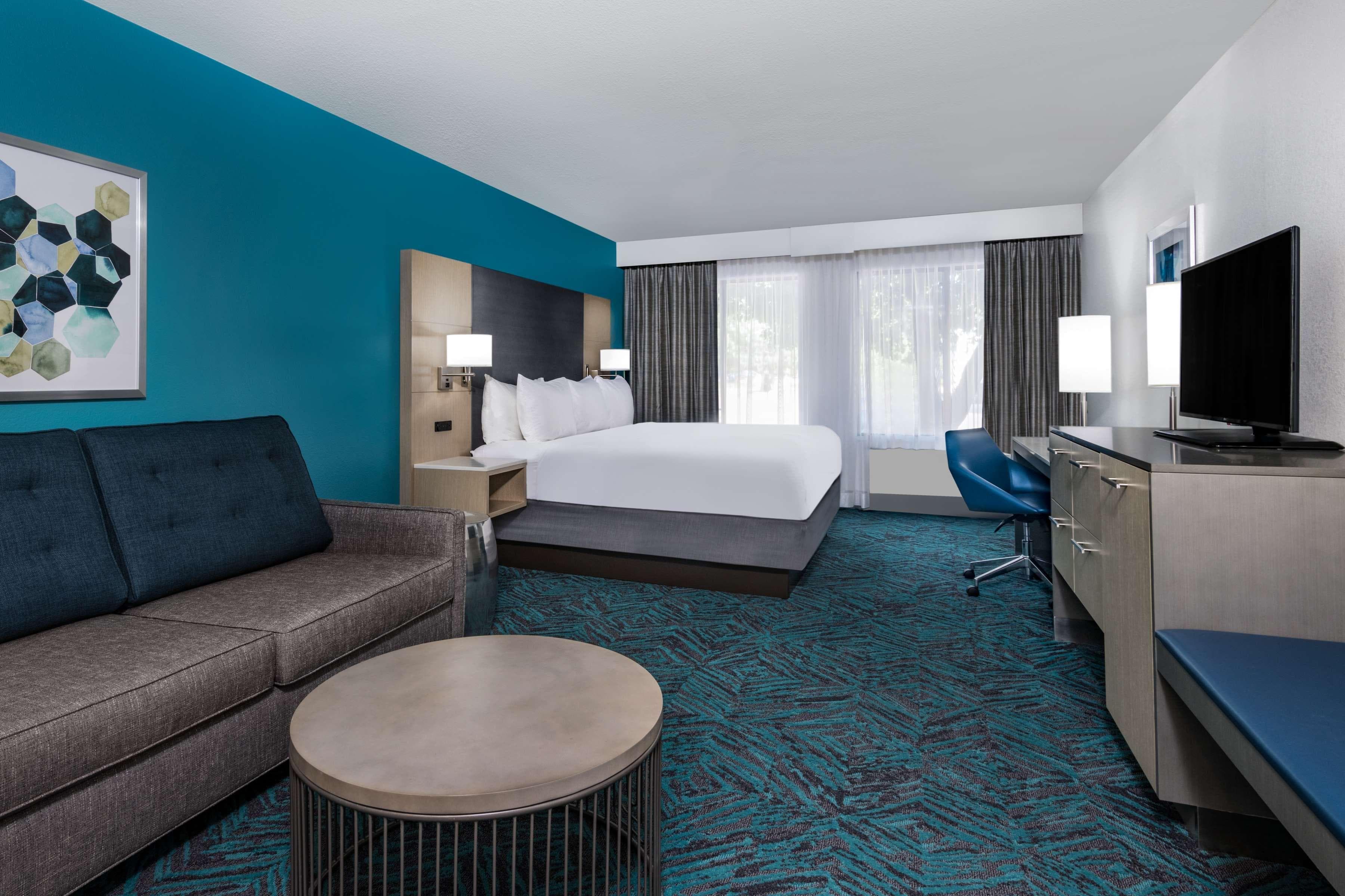 Radisson Hotel Colorado Springs Airport - Image 3