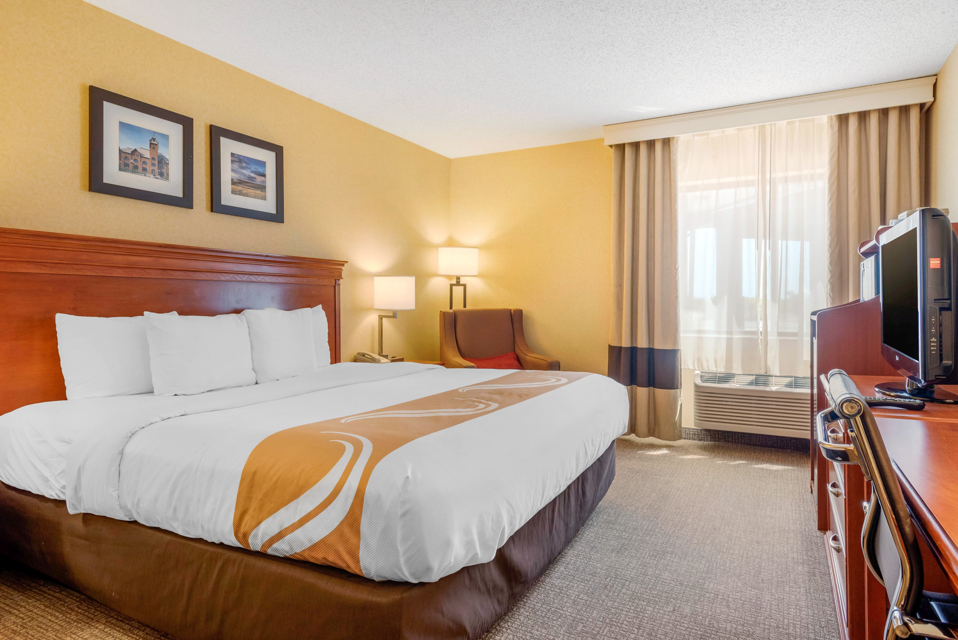 Quality Inn Pueblo North - Image 3