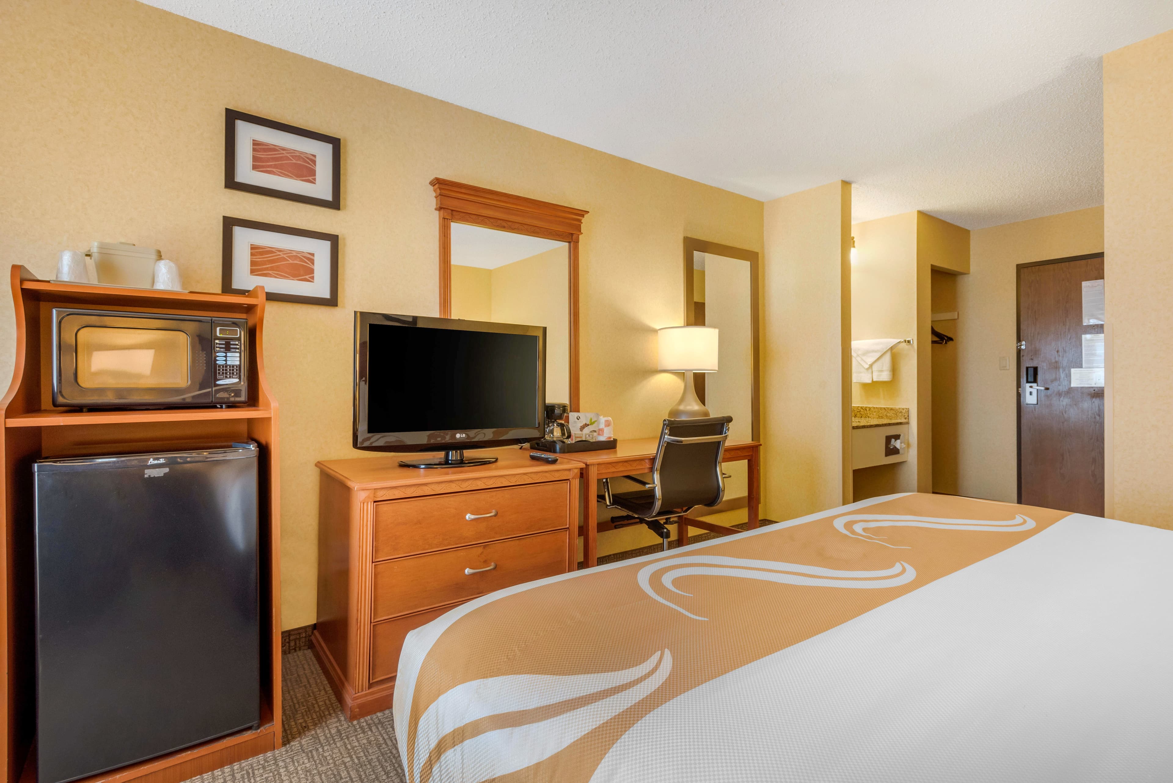 Quality Inn Pueblo North - Image 4