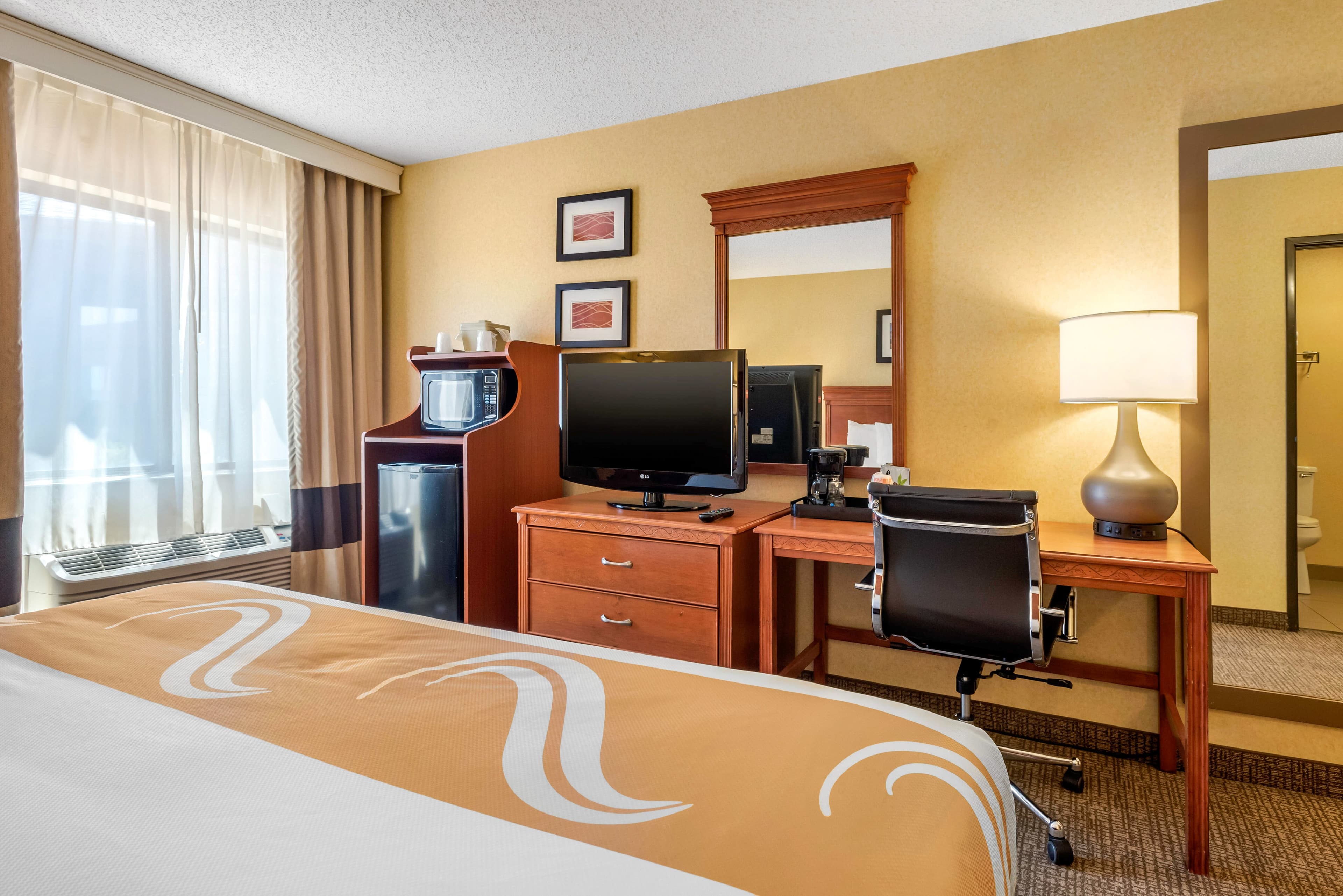 Quality Inn Pueblo North - Image 5