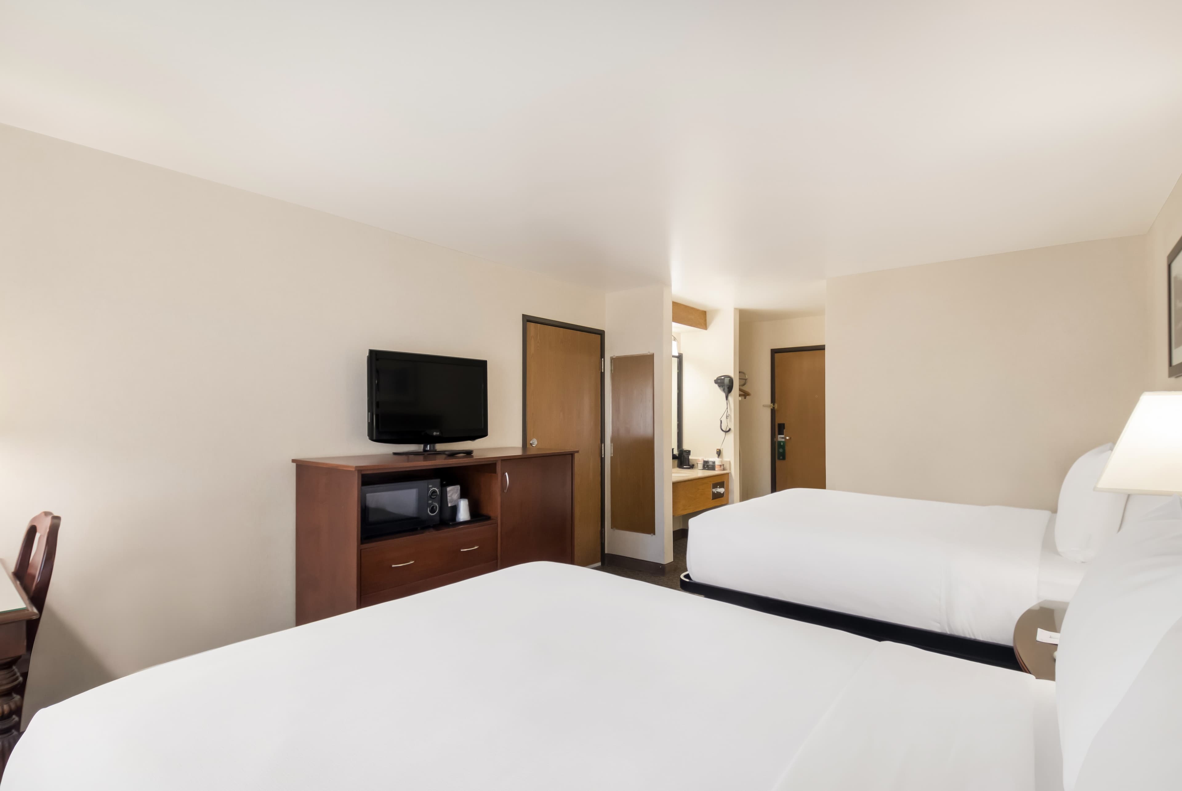 Quality Inn & Suites Steamboat Springs — 15