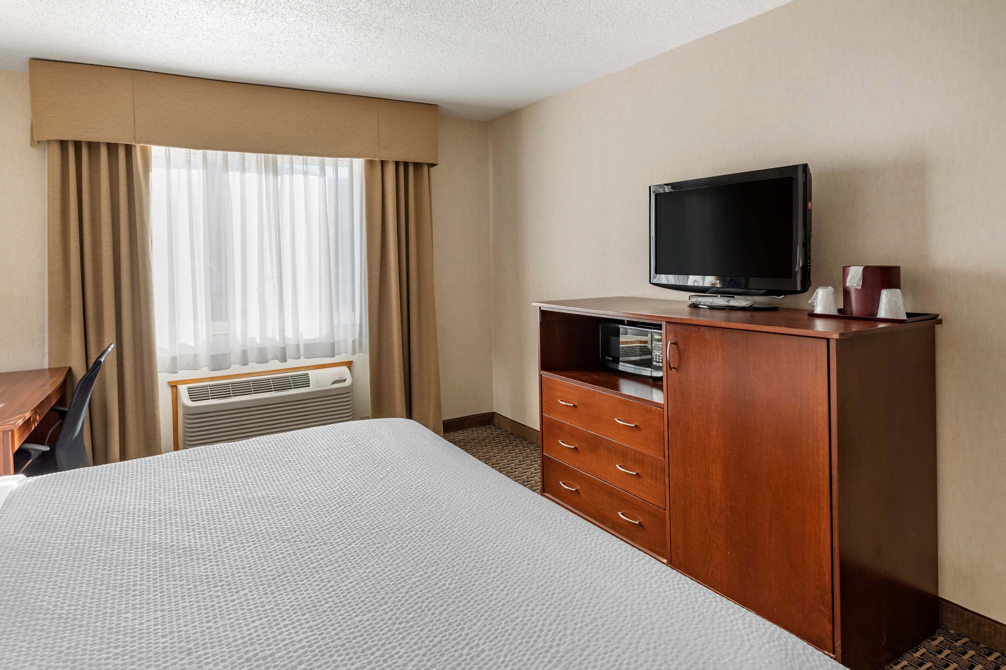 Quality Inn & Suites Steamboat Springs - Image 5