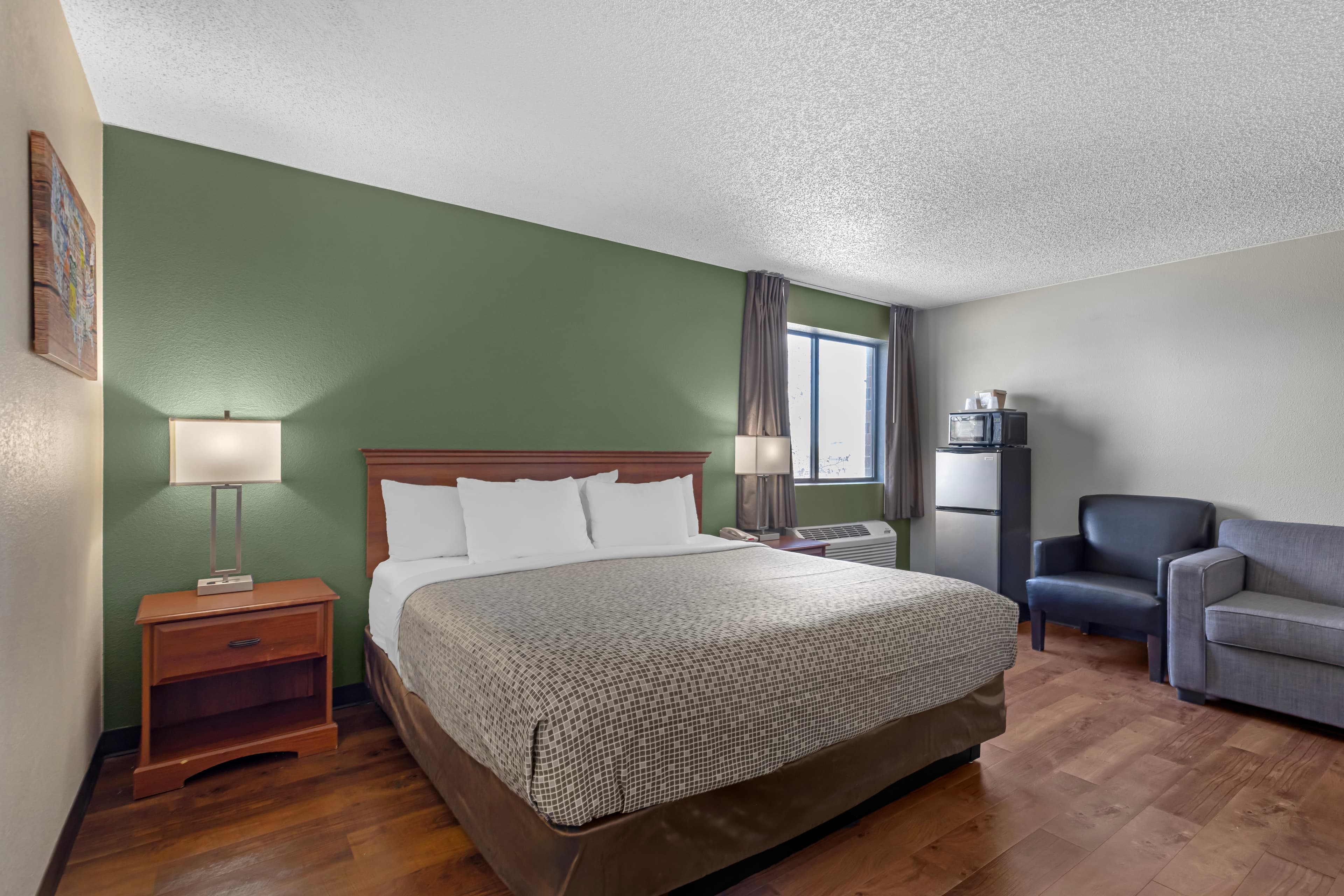 Econo Lodge Longmont East - Image 1