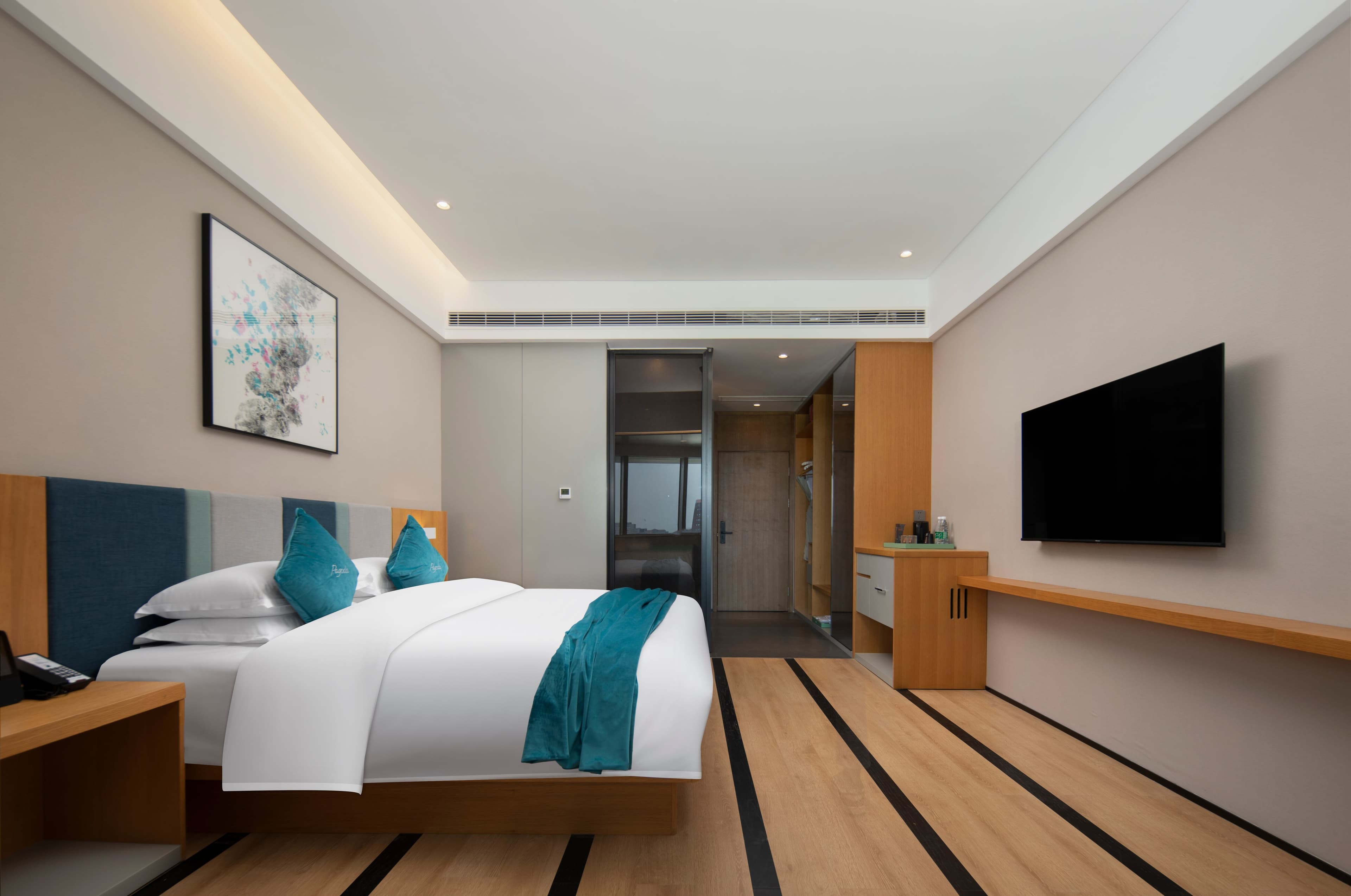 Pagoda Hotel Qingdao - Image 3