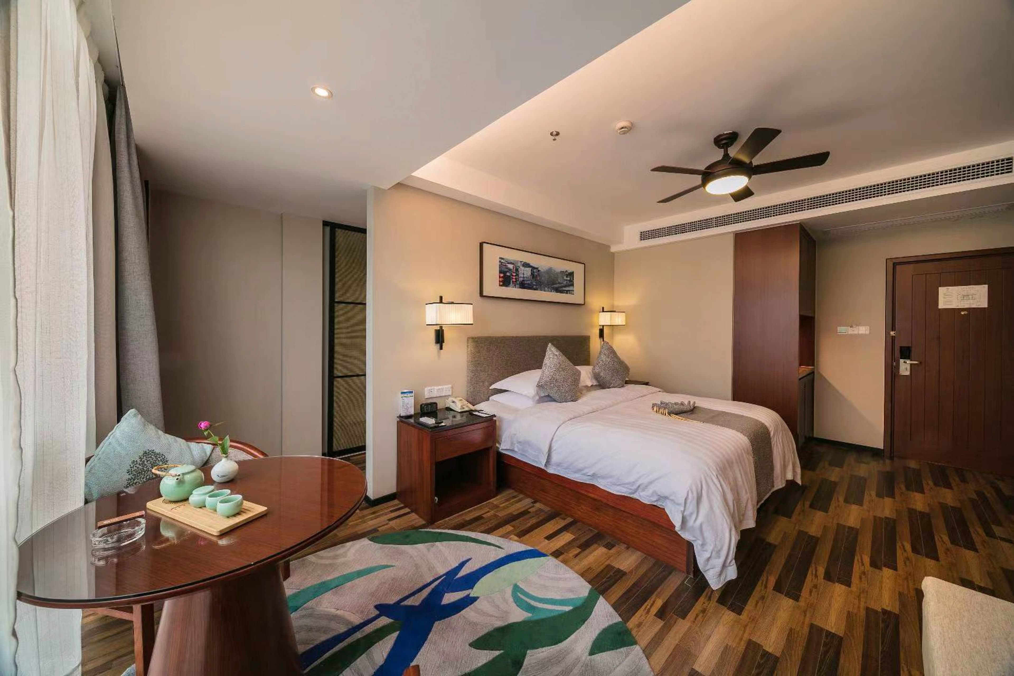 SSAW Boutique Hotel Jiashan Luoxingge - Image 3
