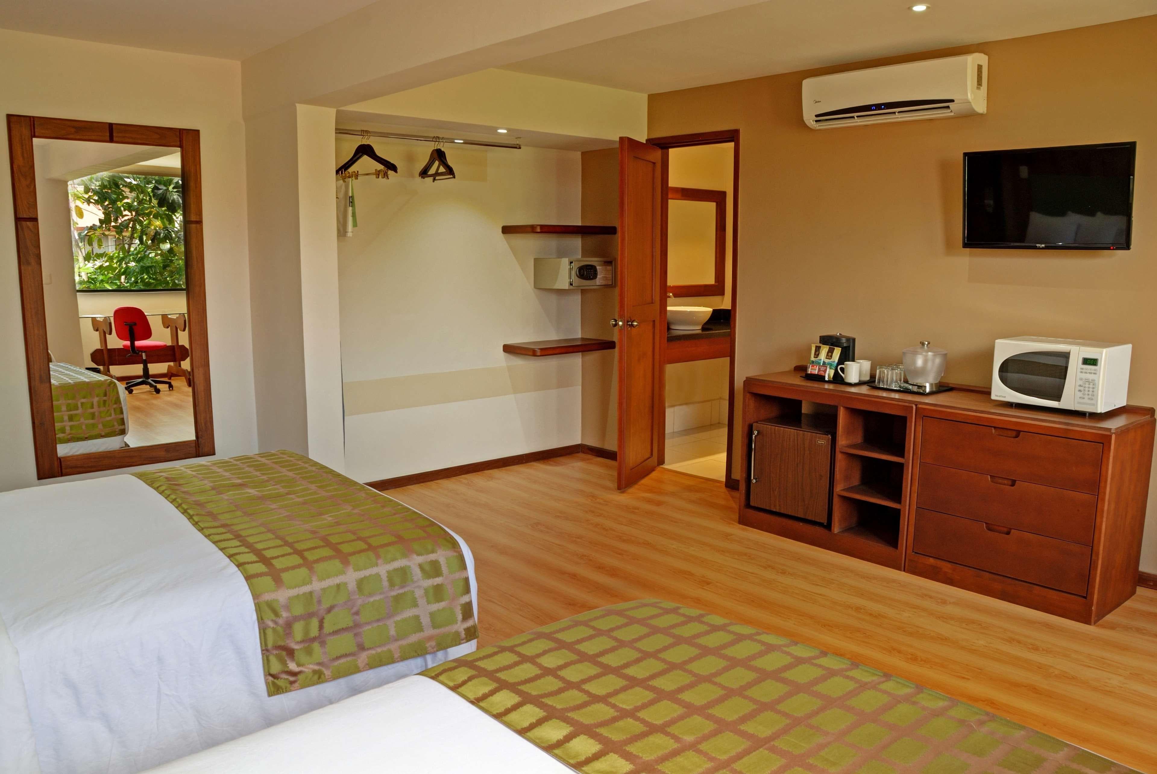 Country Inn & Suites by Radisson, San Jose Aeropuerto, Costa Rica - Image 4