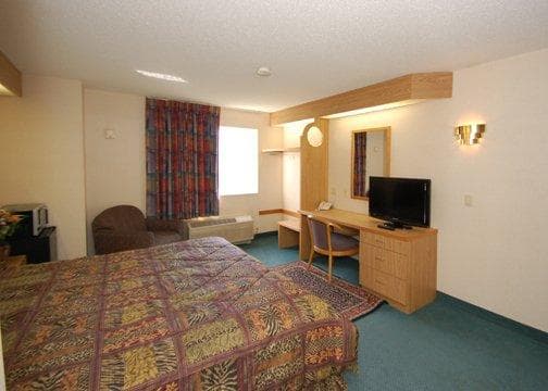 Rodeway Inn Willington North — 12