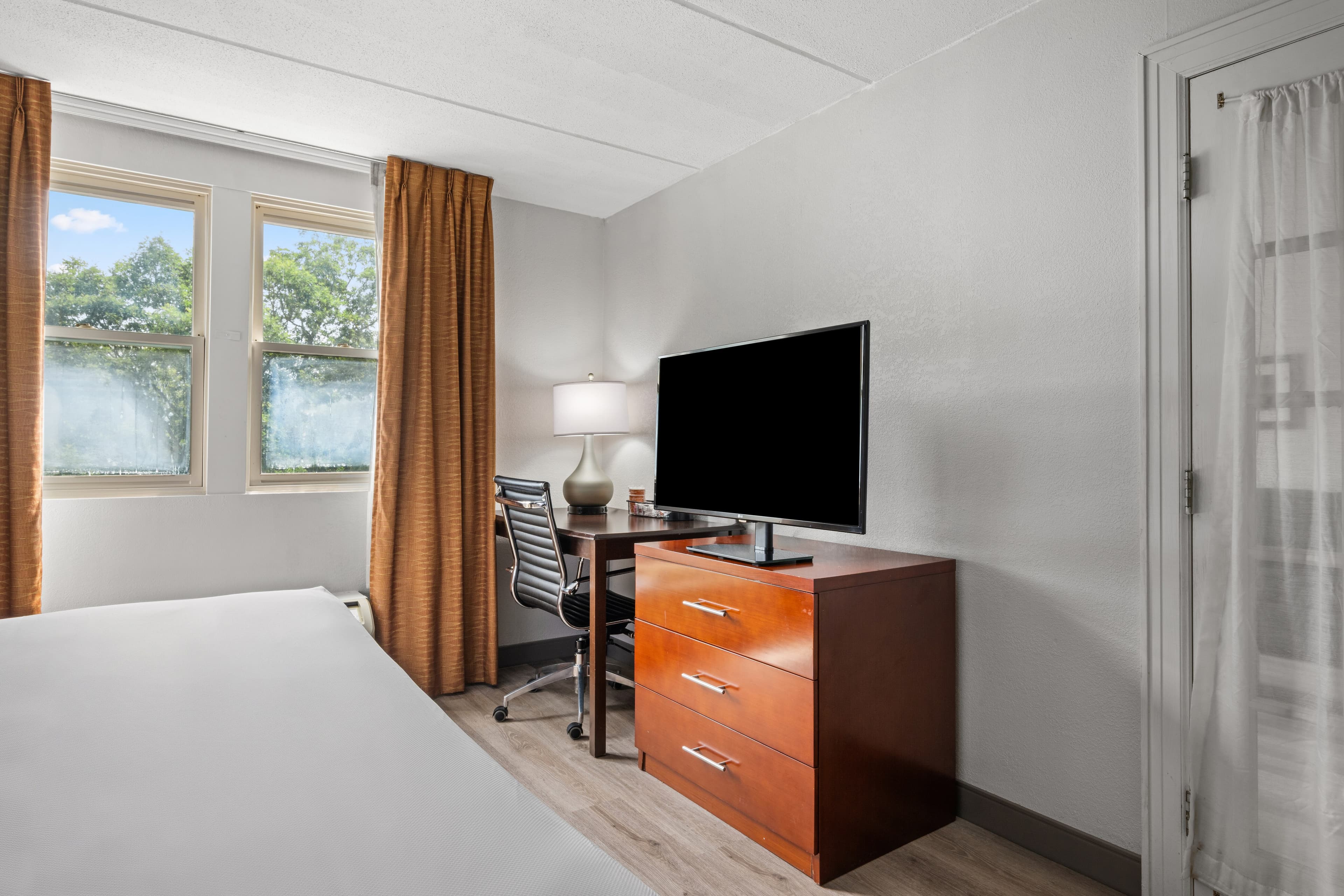 Comfort Suites Near Casinos — 17
