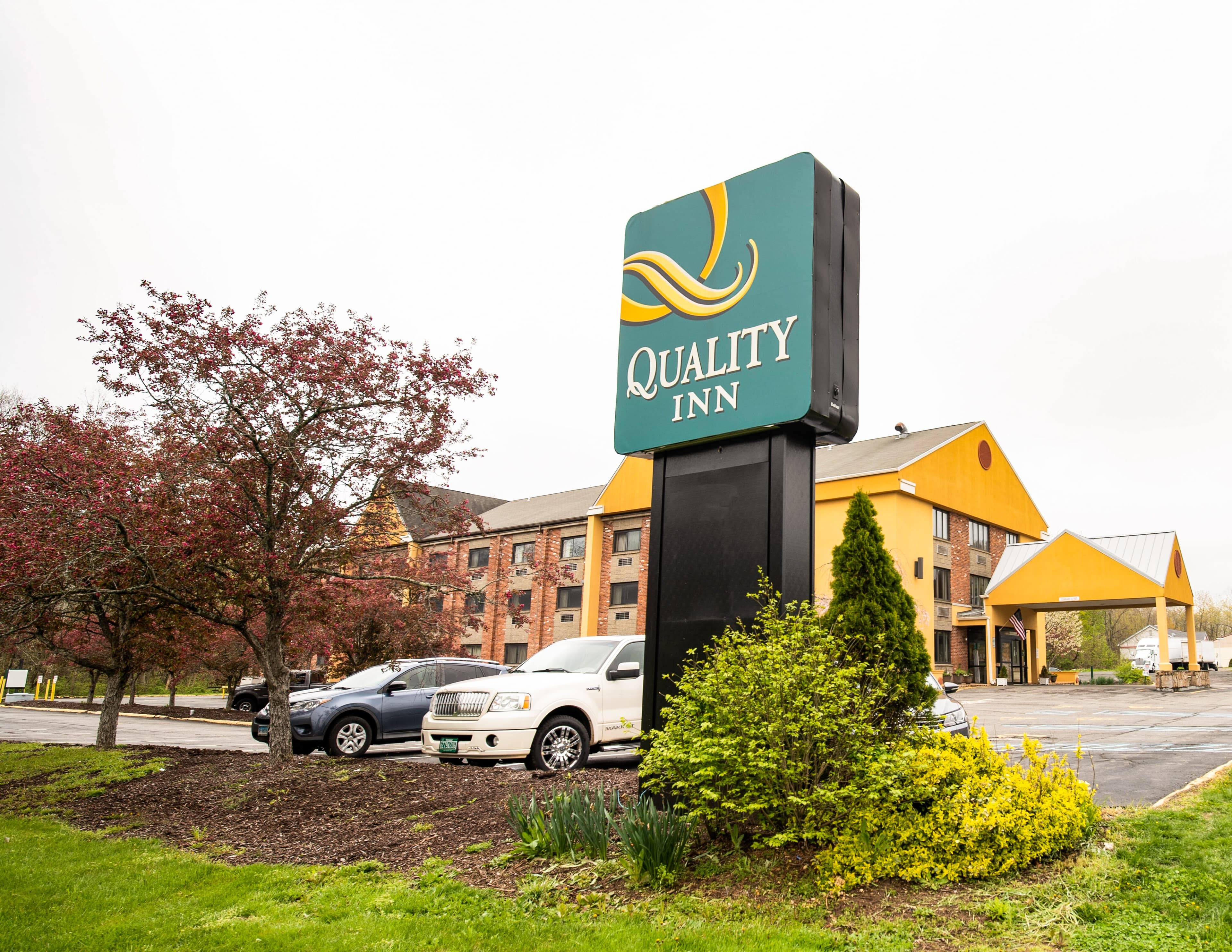 Quality Inn Cromwell - Middletown - Image 1