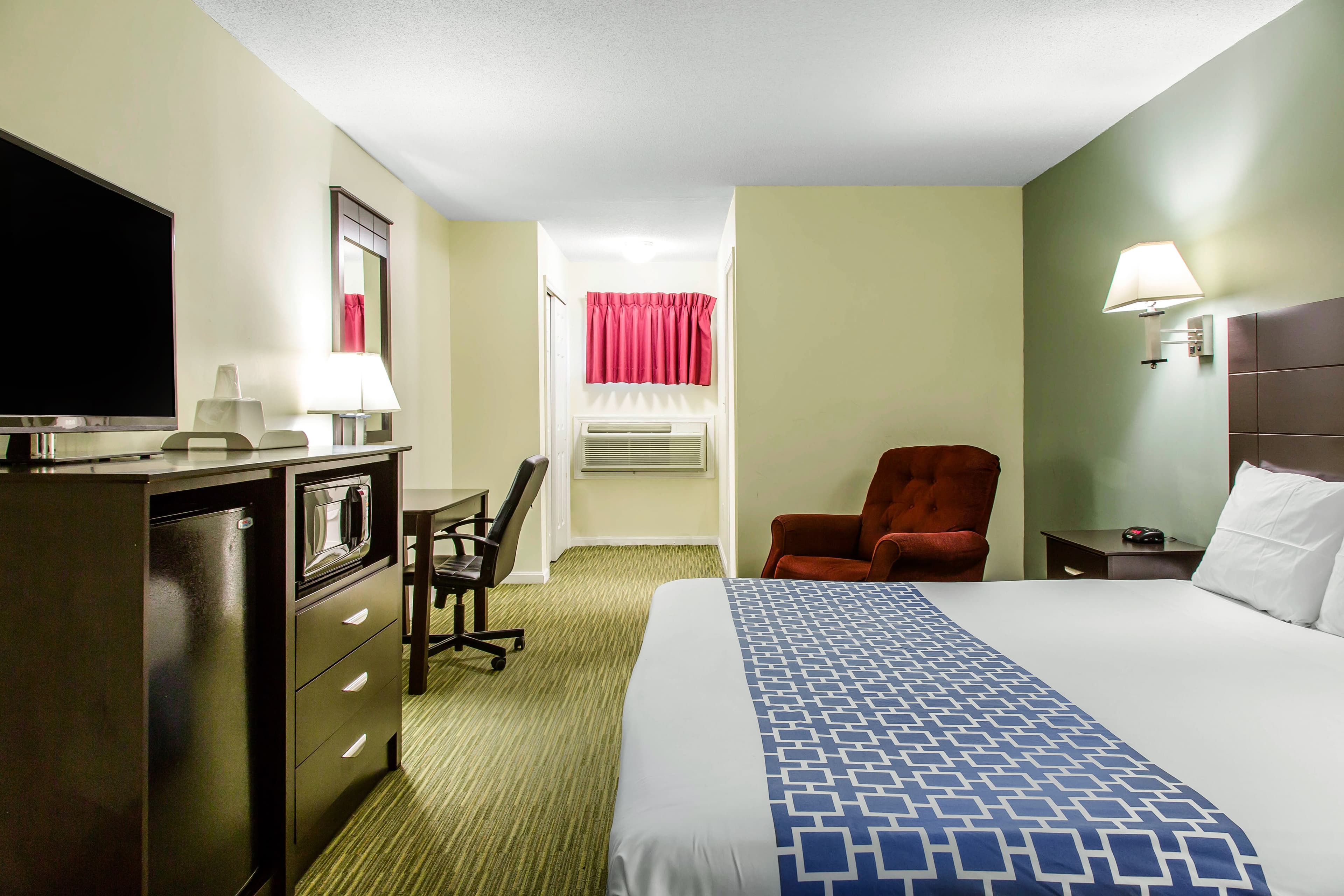 Rodeway Inn Groton - New London - Image 3