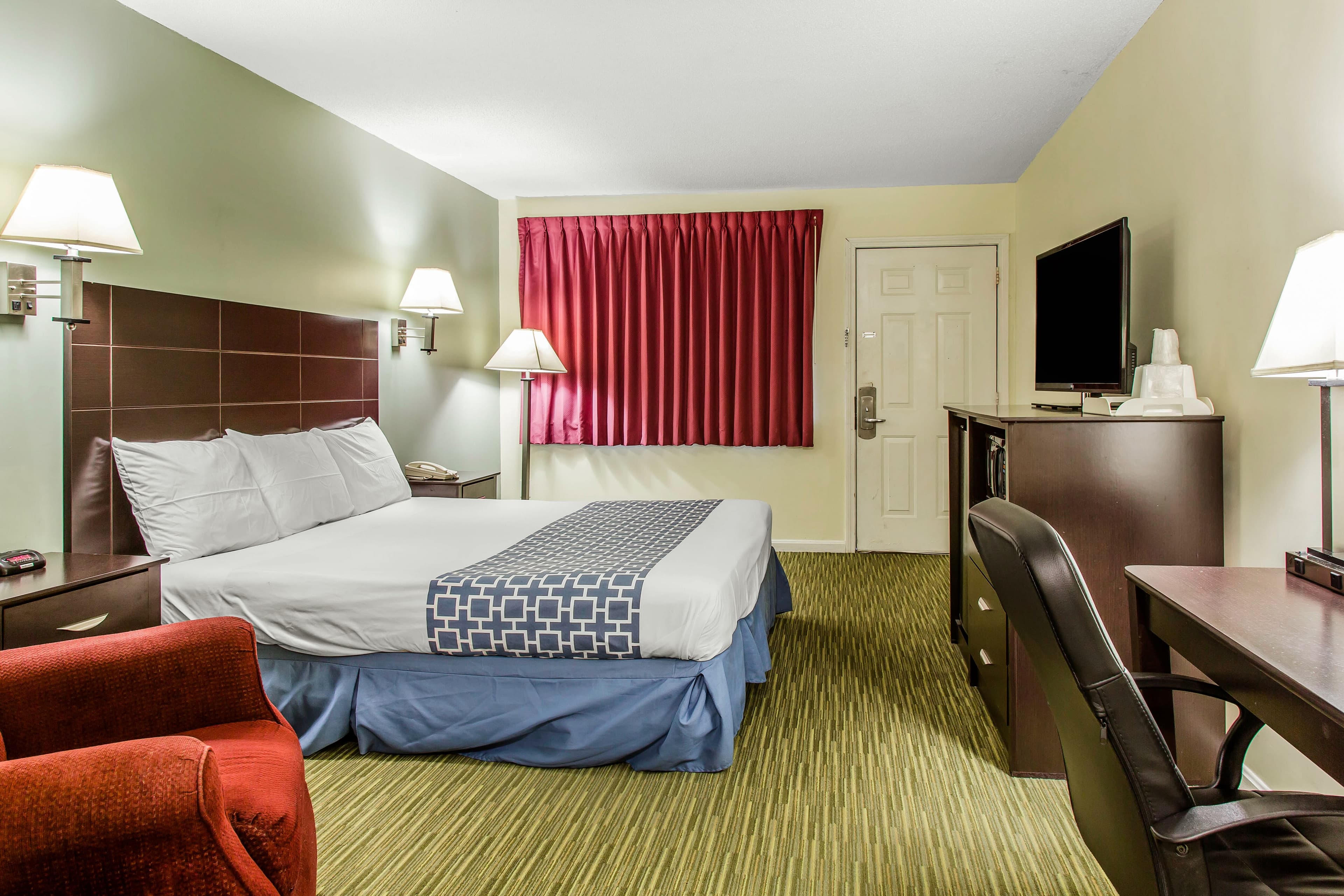 Rodeway Inn Groton - New London - Image 4
