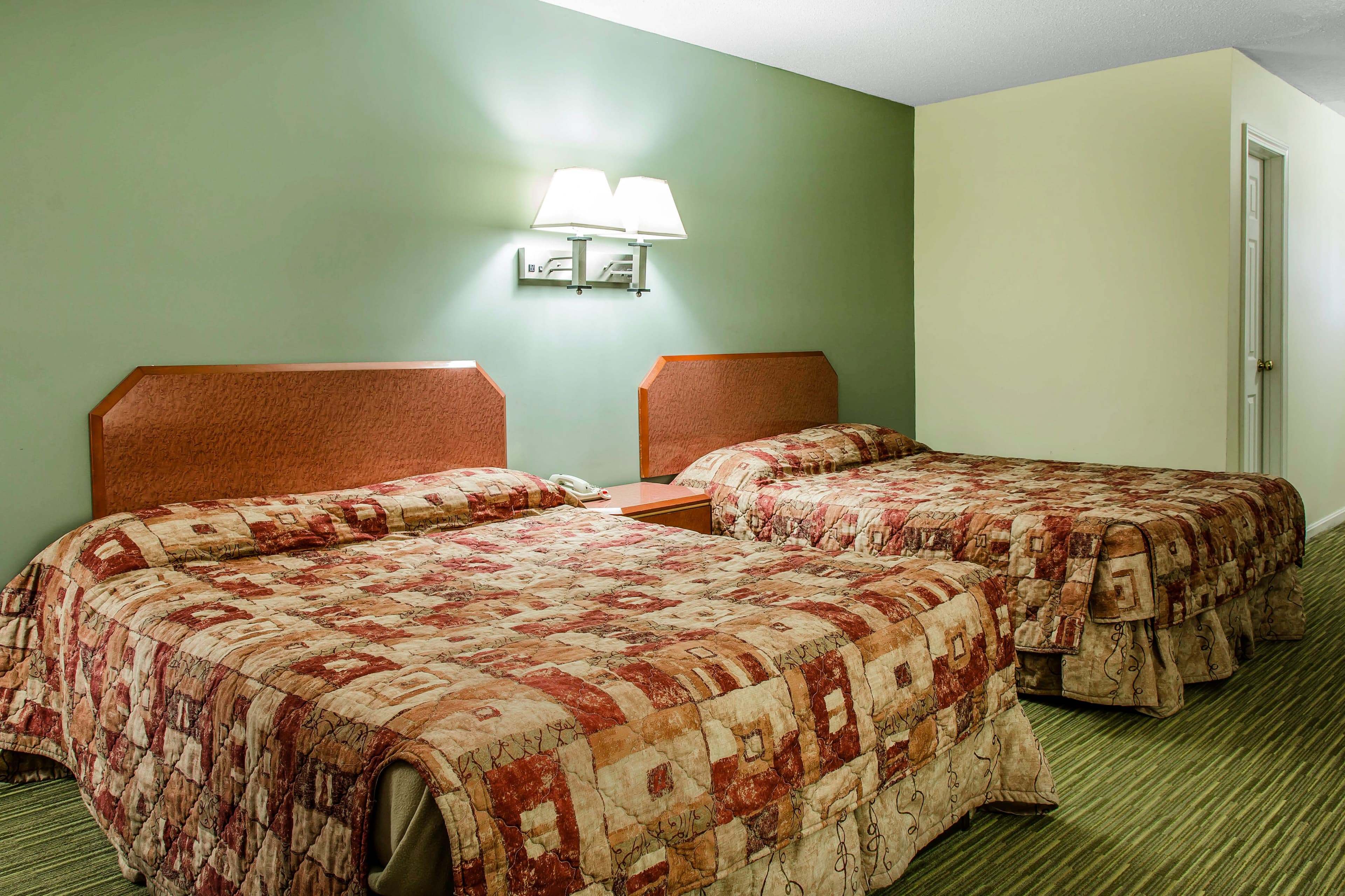 Rodeway Inn Groton - New London — 14
