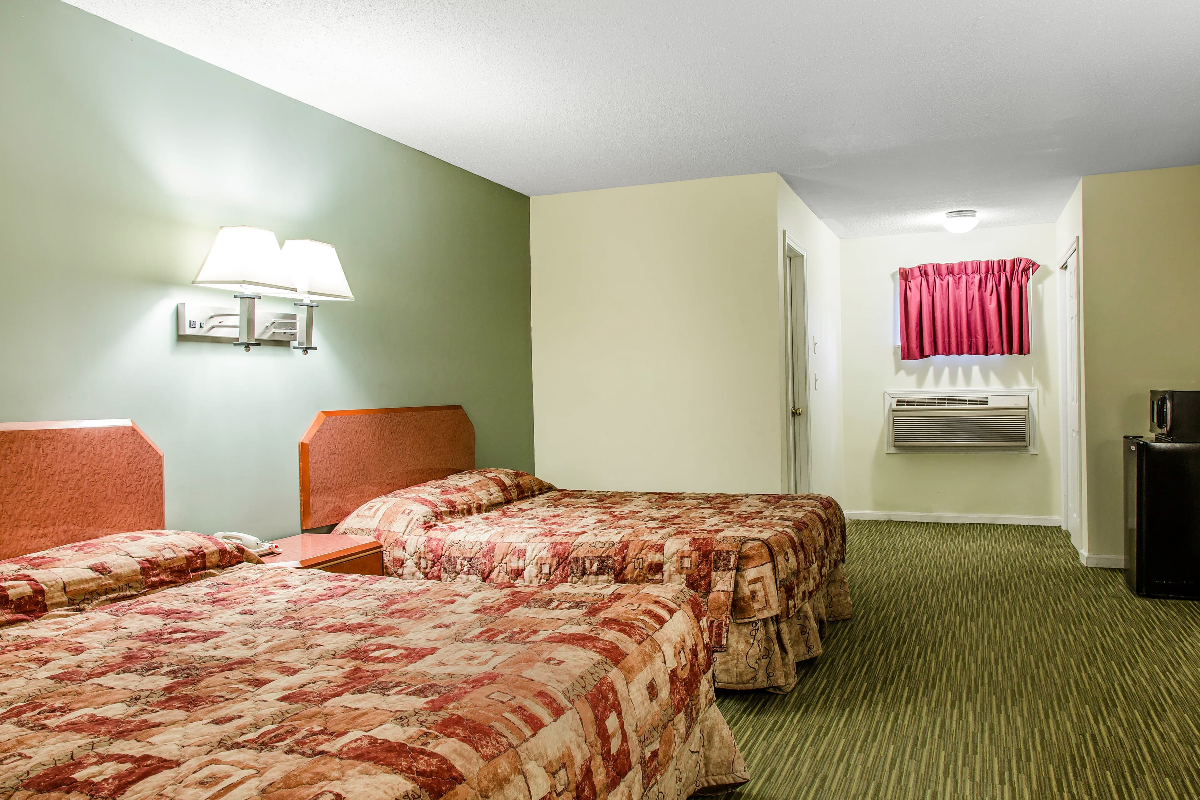 Rodeway Inn Groton - New London — 15