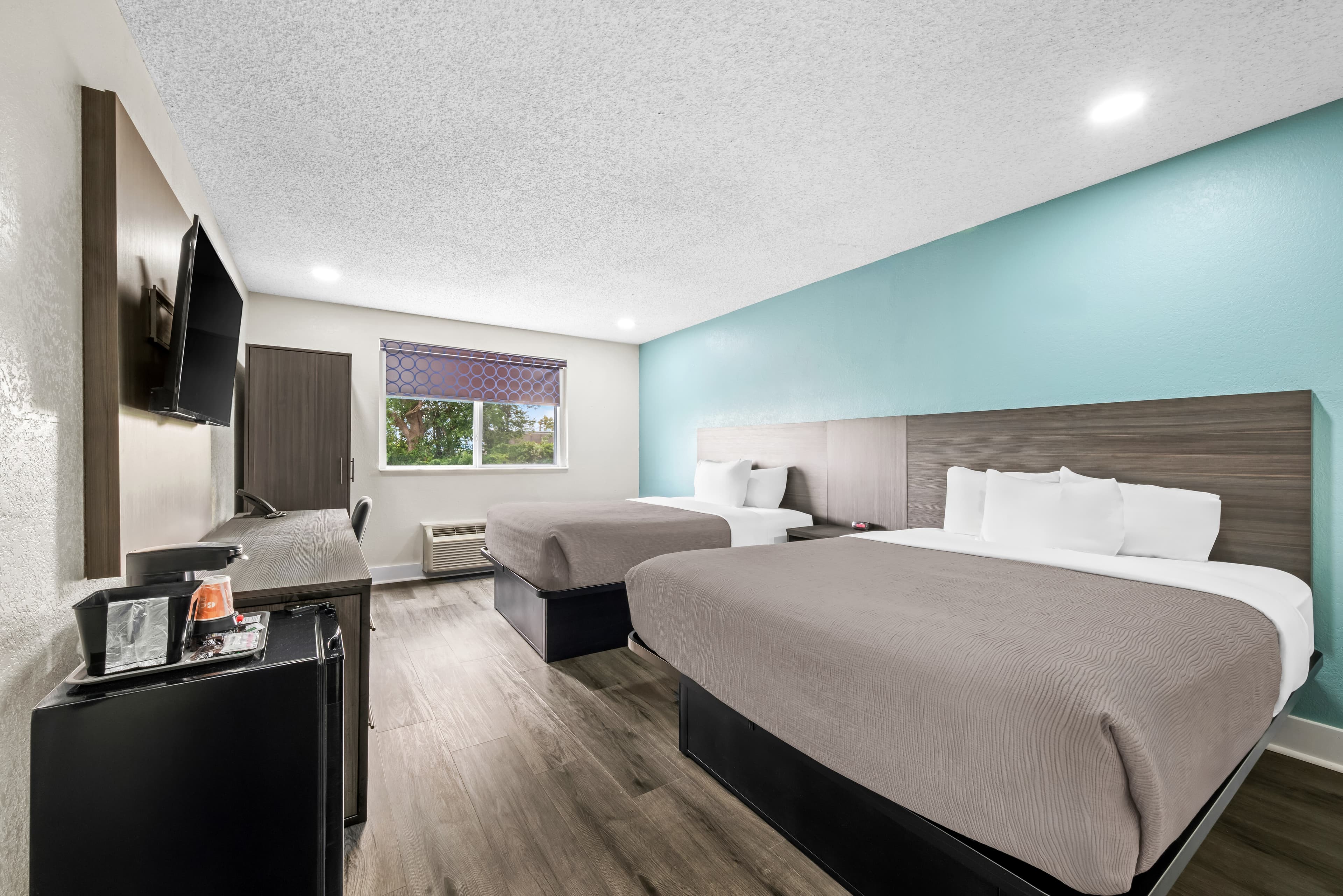 Quality Inn - Image 1