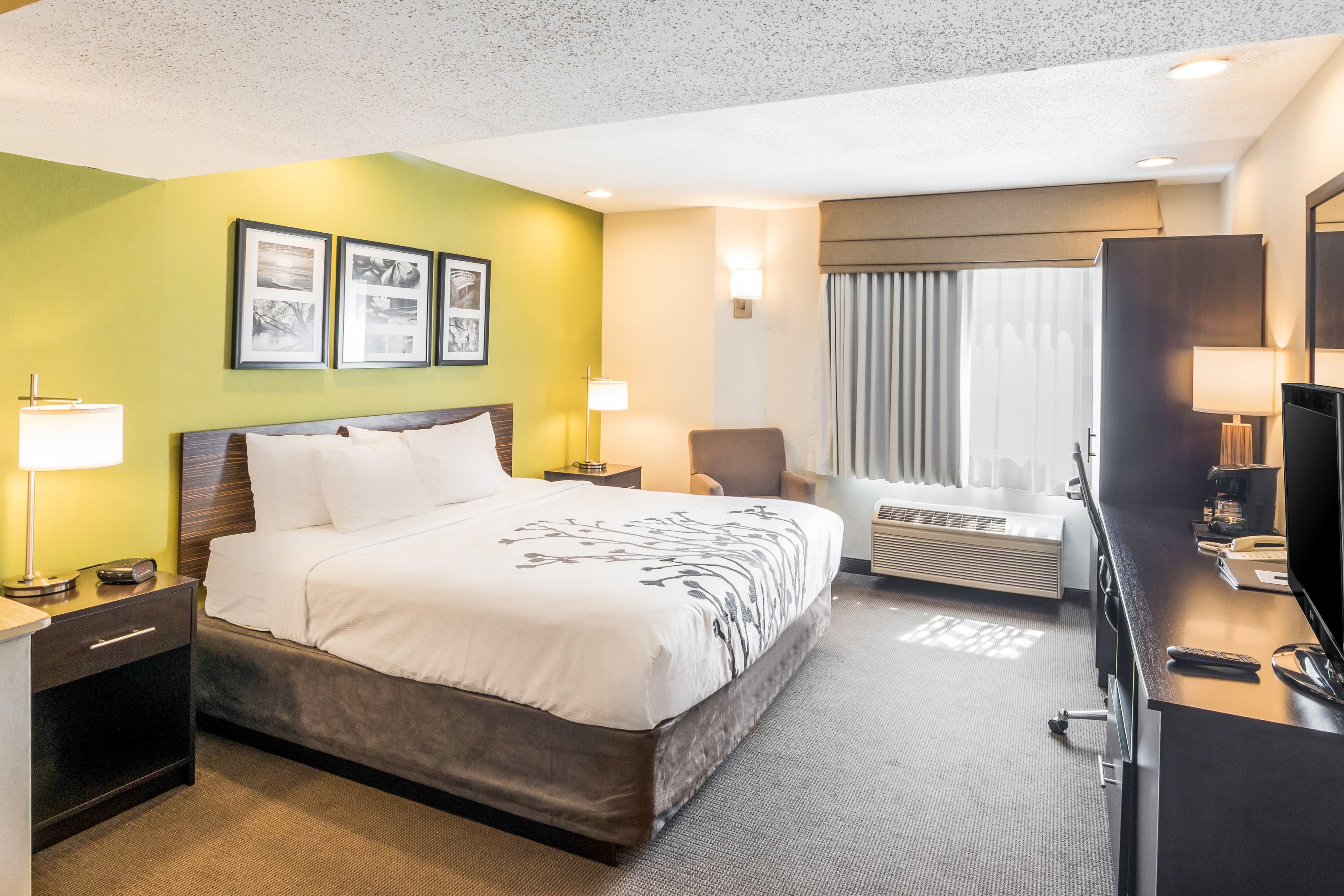 Sleep Inn & Suites Niantic North - Image 2