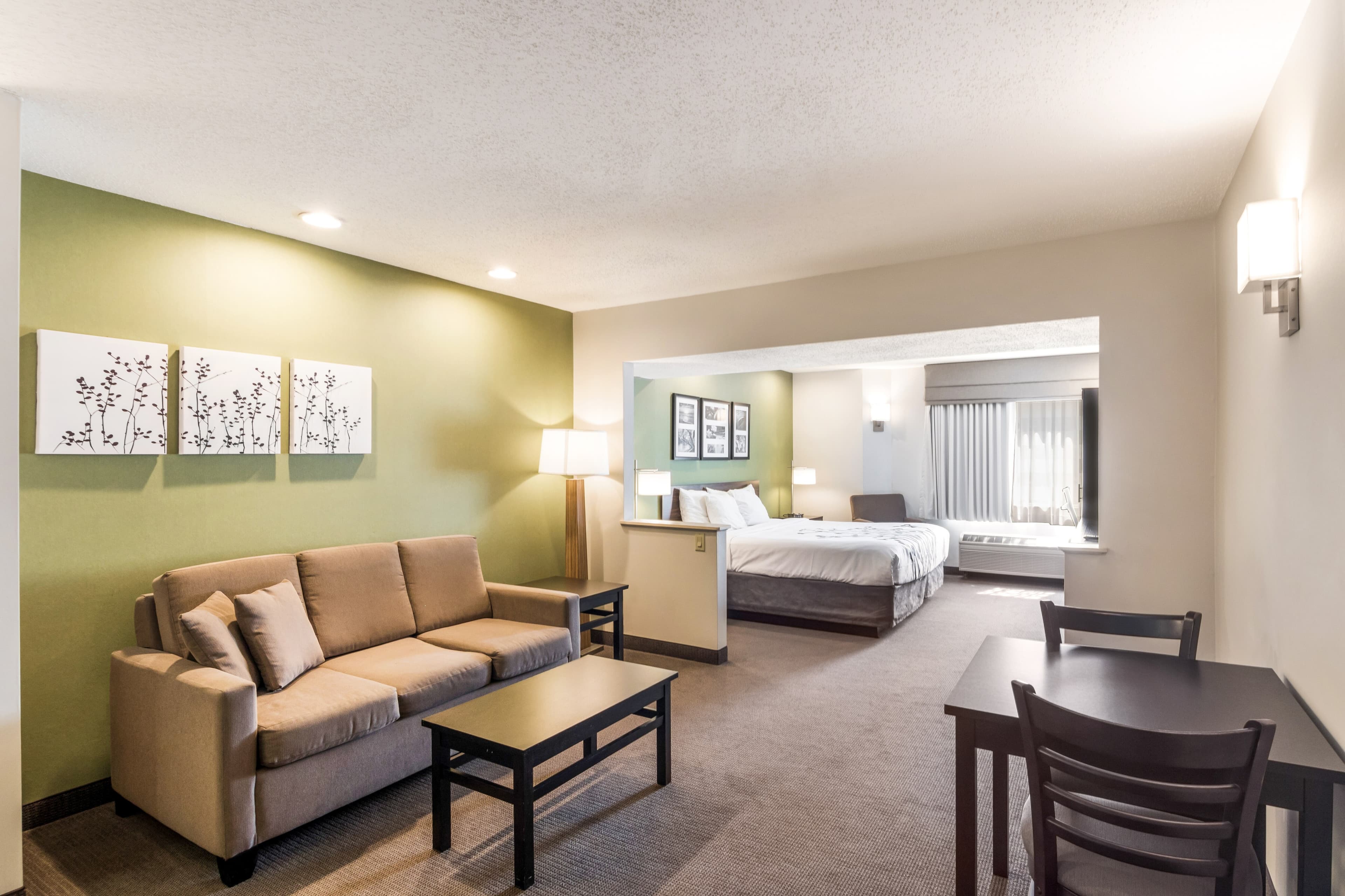 Sleep Inn & Suites Niantic North - Image 4