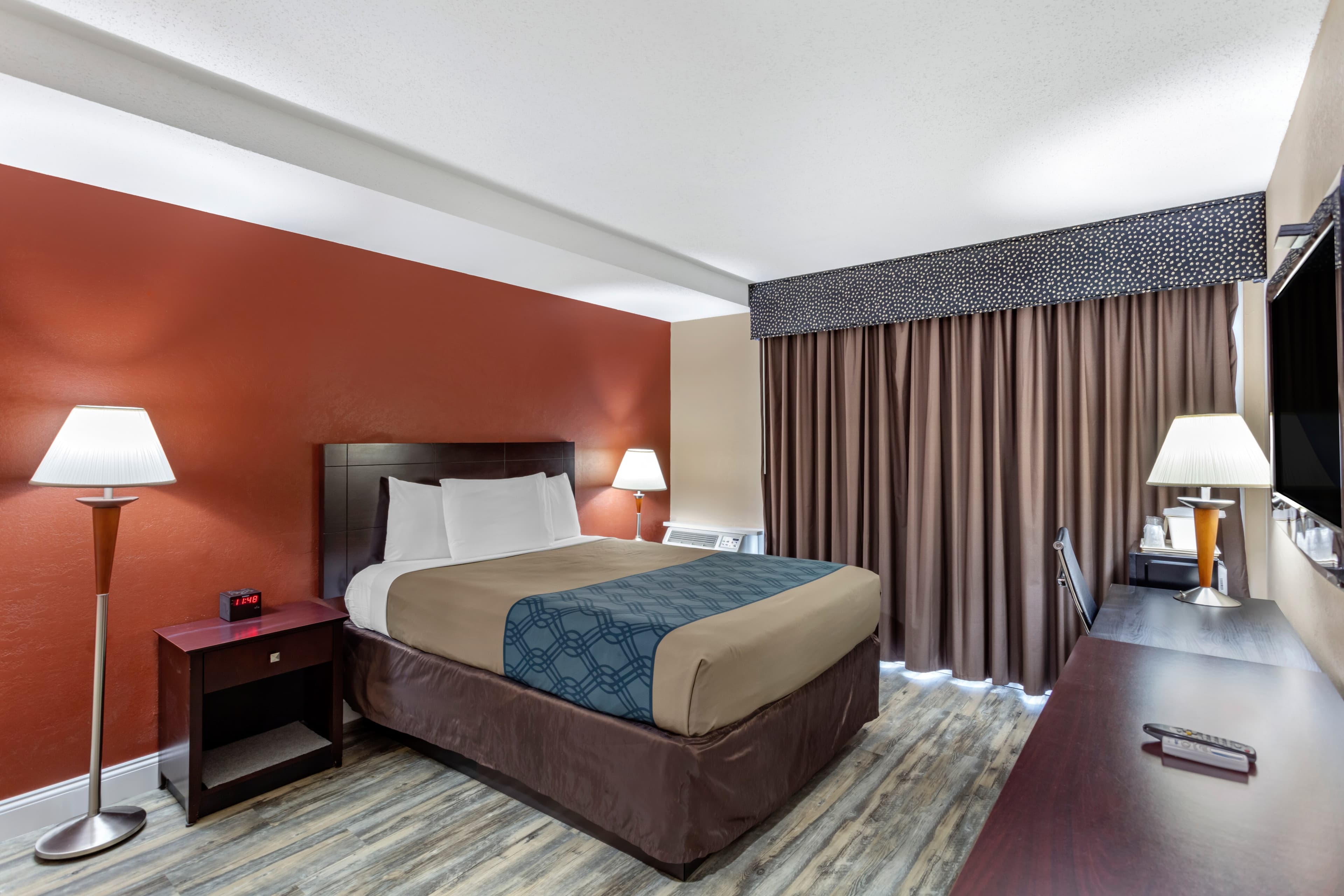 Econo Lodge Inn & Suites Old Saybrook - Westbrook — 9