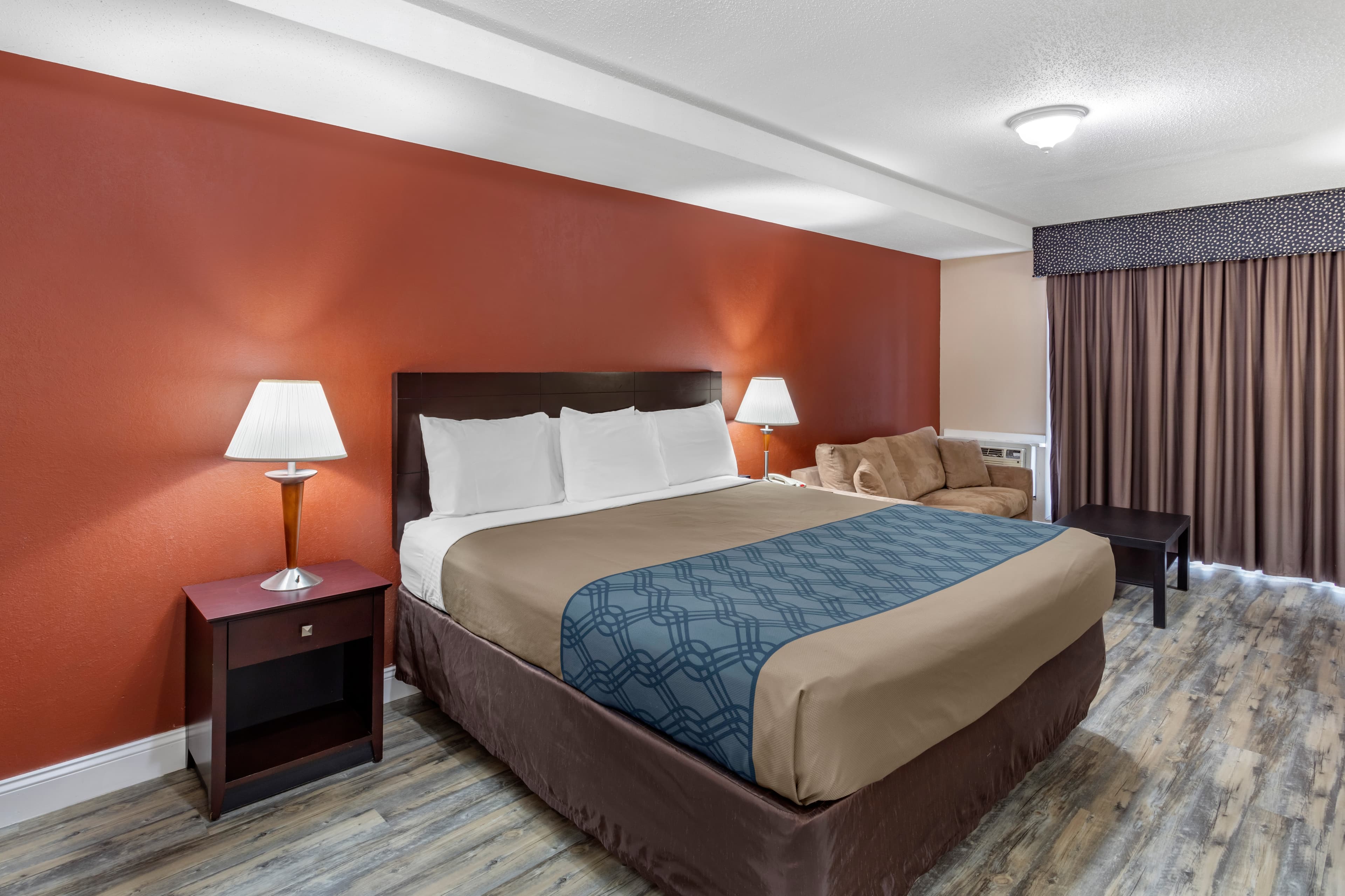 Econo Lodge Inn & Suites Old Saybrook - Westbrook — 16