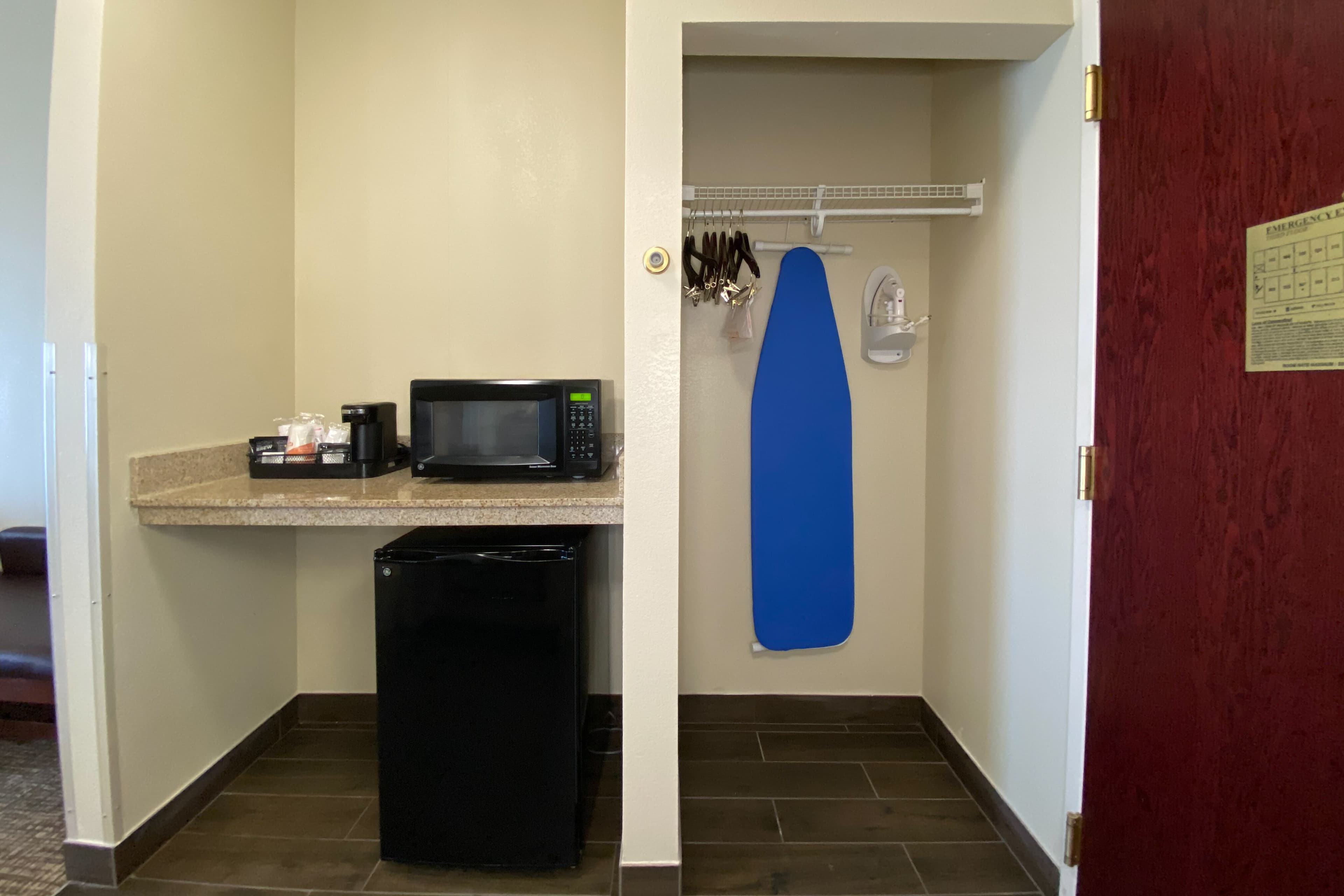 Comfort Inn East Windsor - Springfield - Image 3