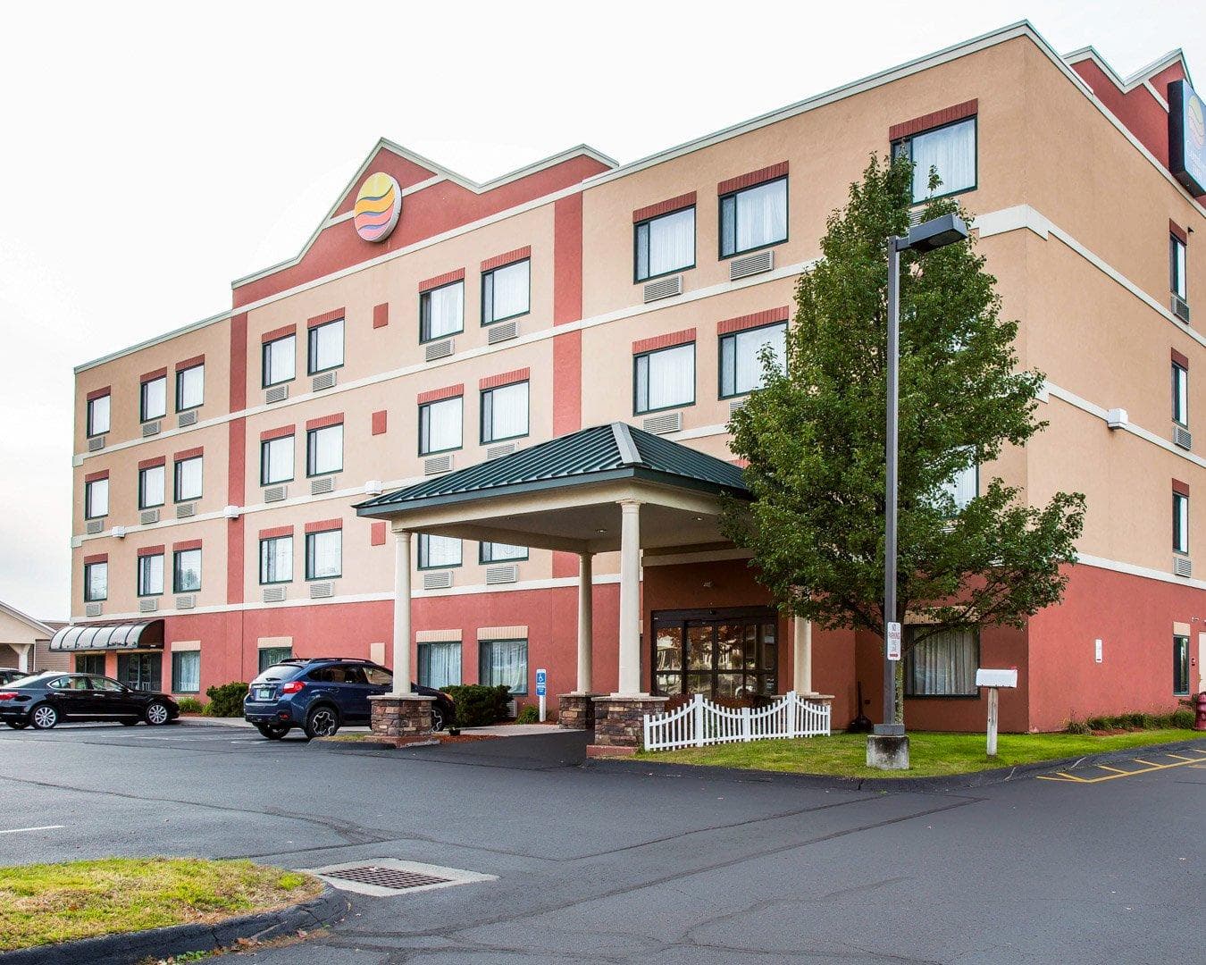 Comfort Inn East Windsor - Springfield - Image 1