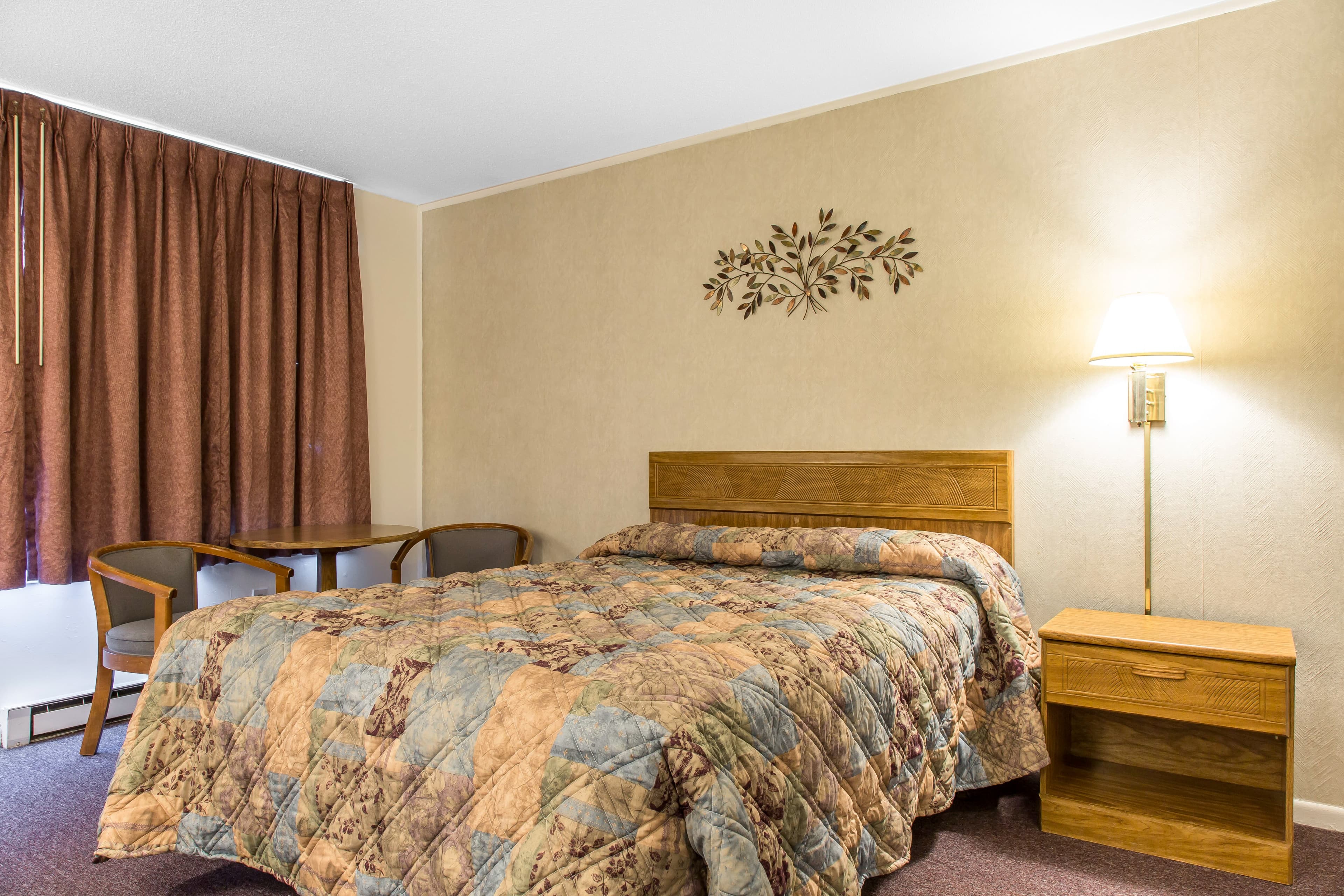 Rodeway Inn Waterford - New London - Image 2