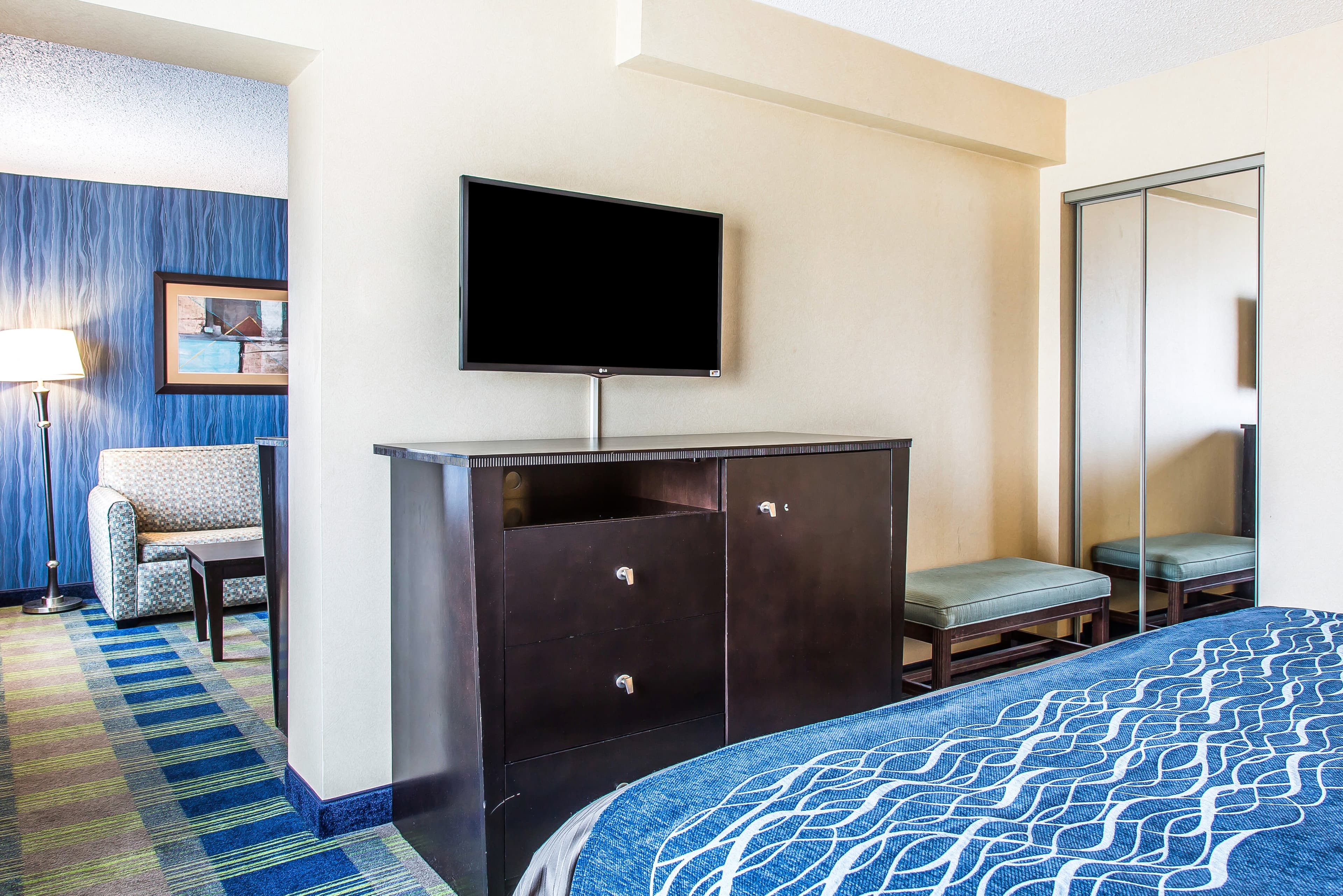 Comfort Inn & Suites Meriden East — 14