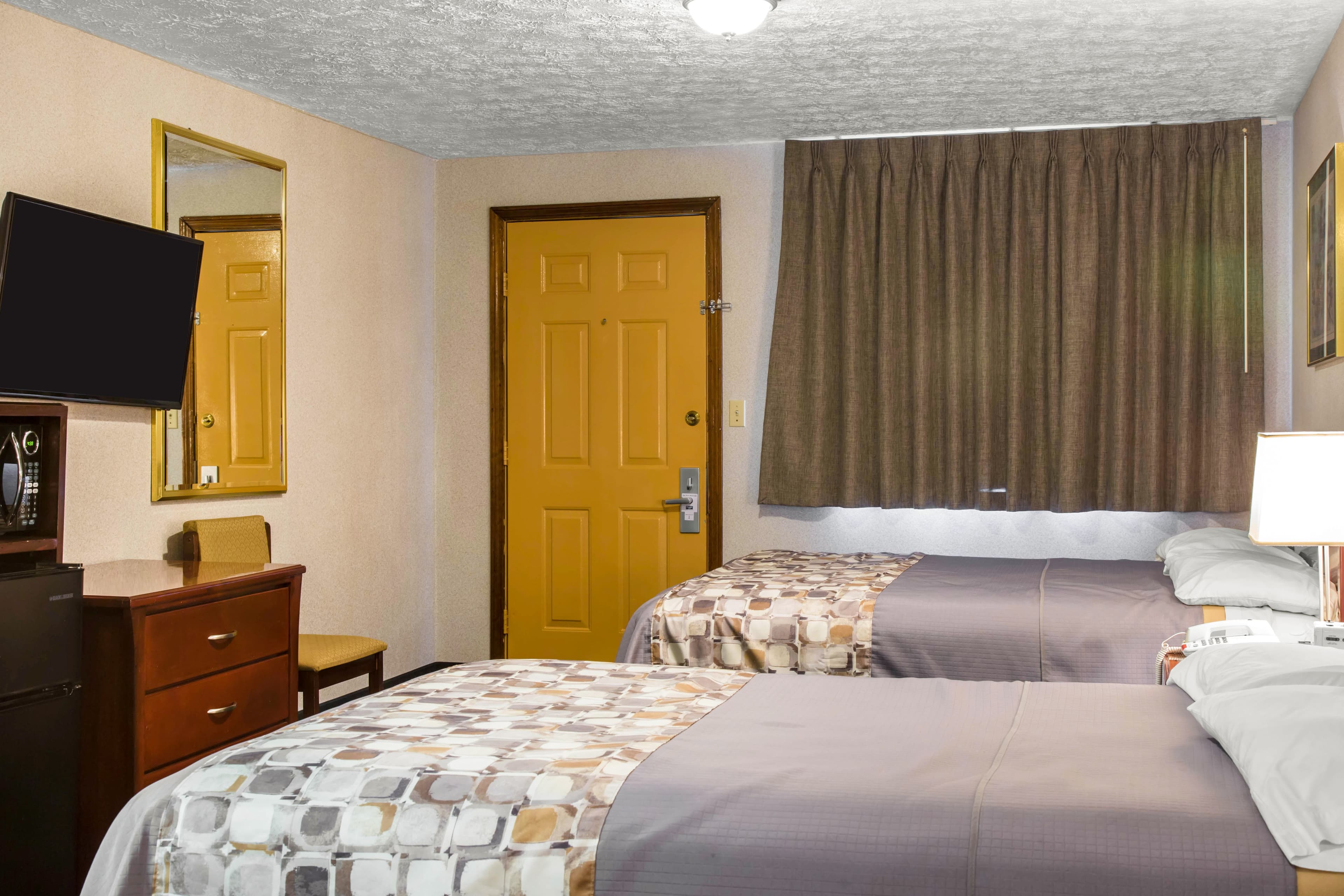 Rodeway Inn & Suites Branford - Guilford — 9