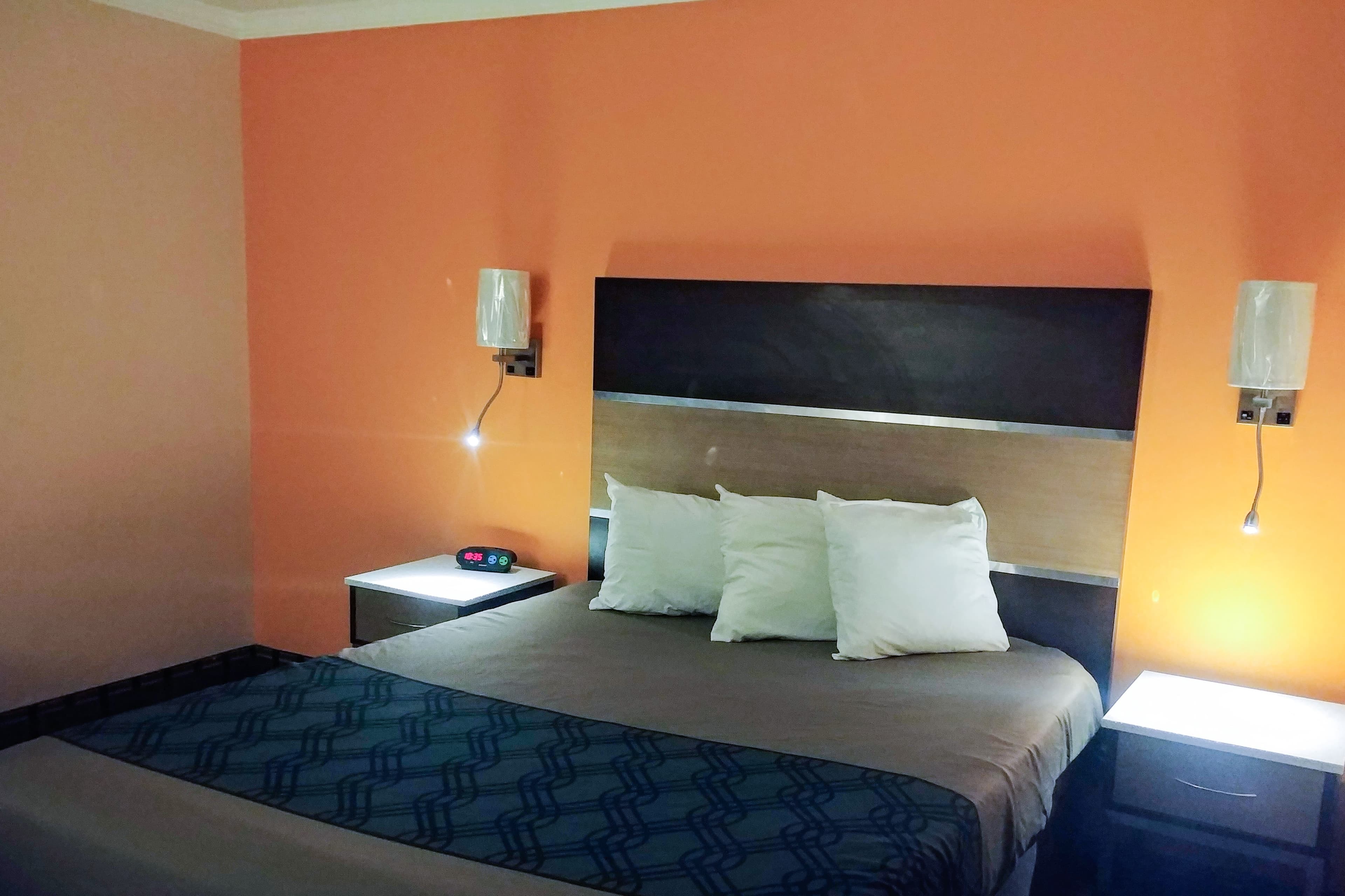 Econo Lodge Milldale - Southington — 10