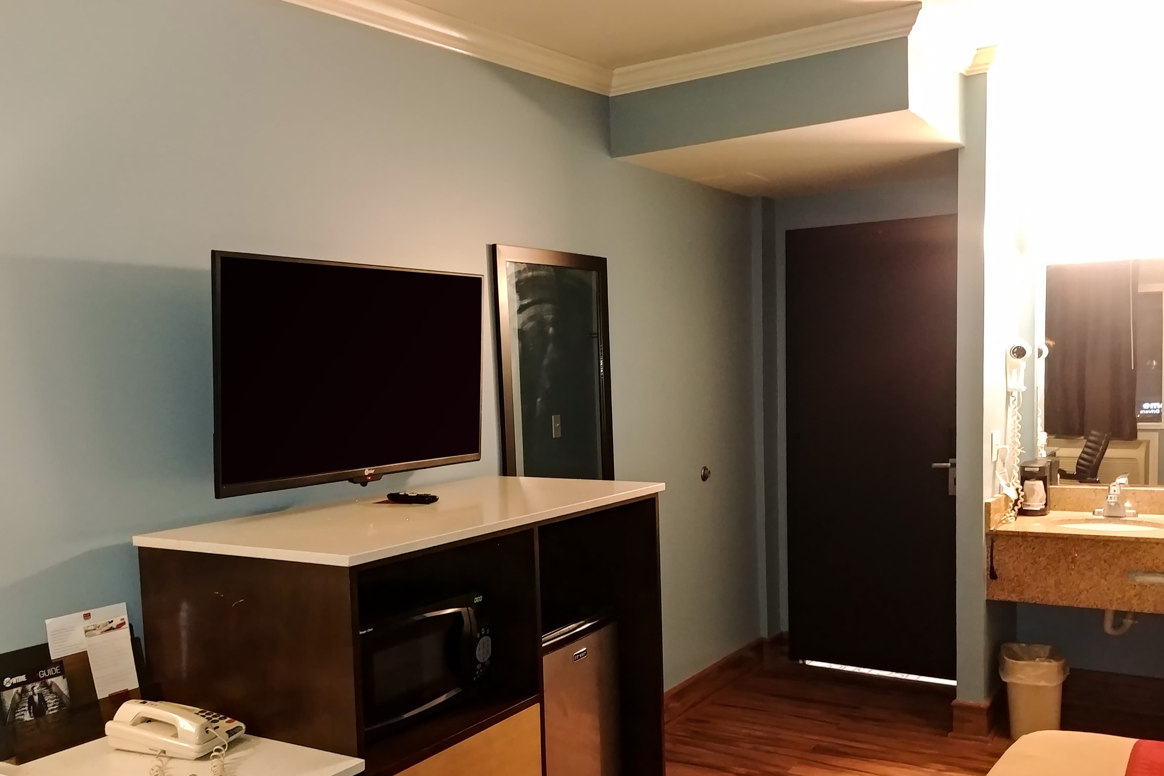 Econo Lodge Milldale - Southington — 37