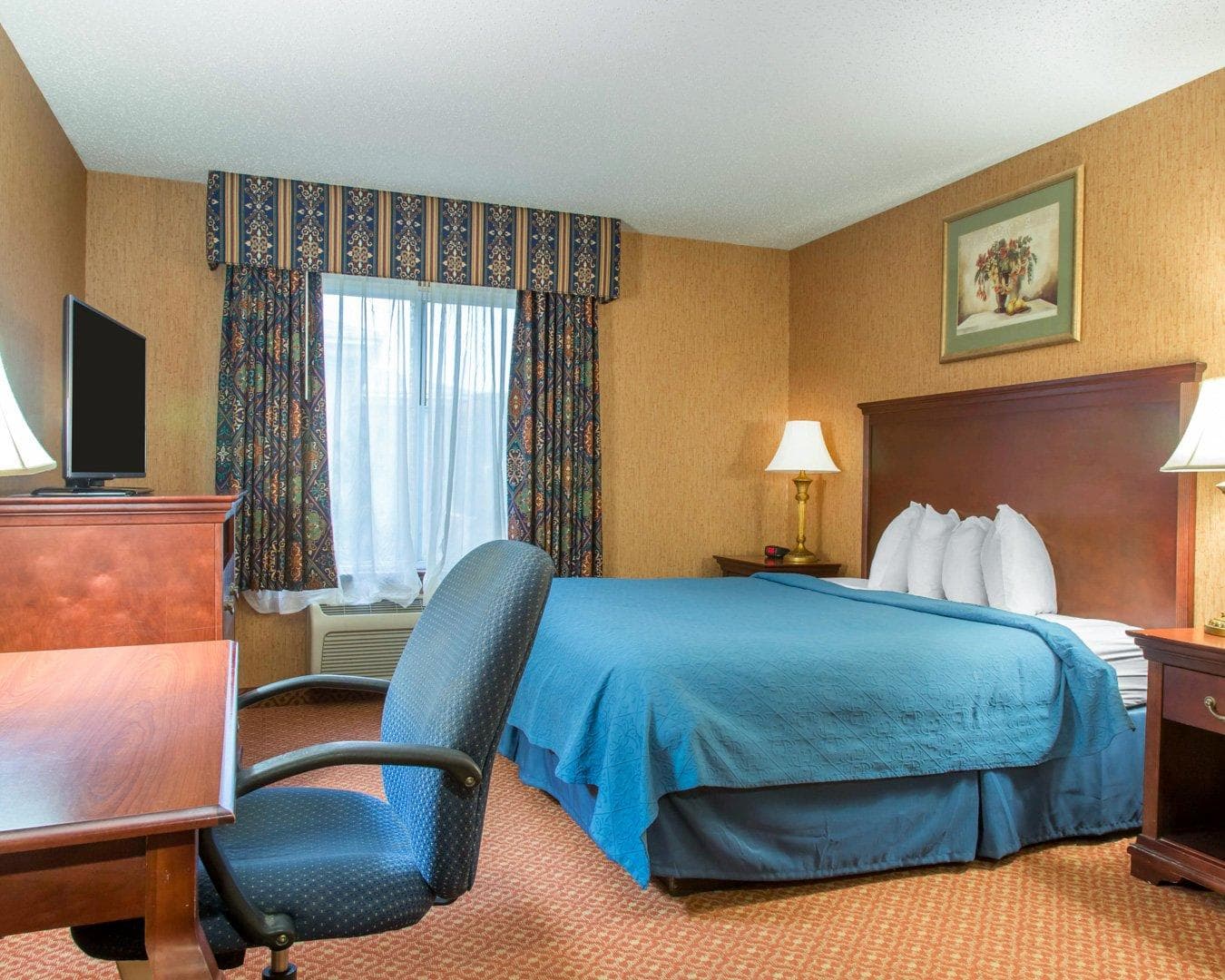 Quality Inn & Suites - Image 2