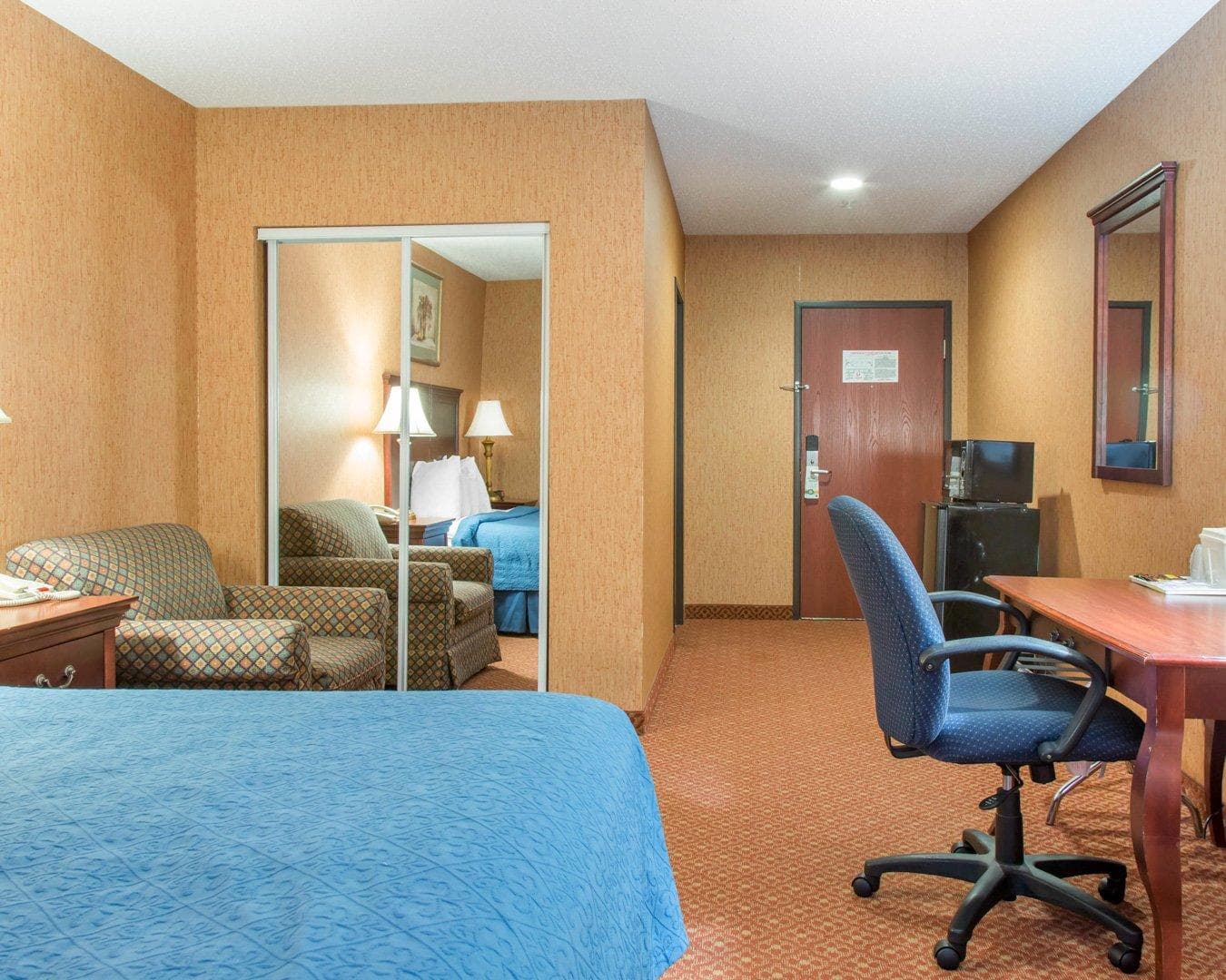 Quality Inn & Suites - Image 3