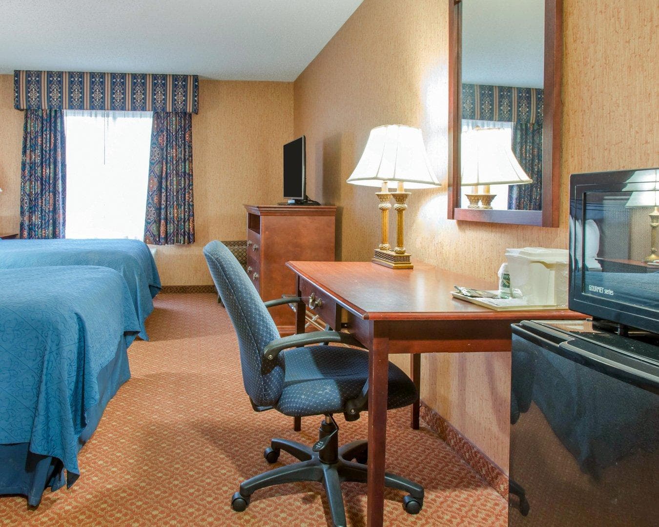 Quality Inn & Suites — 6