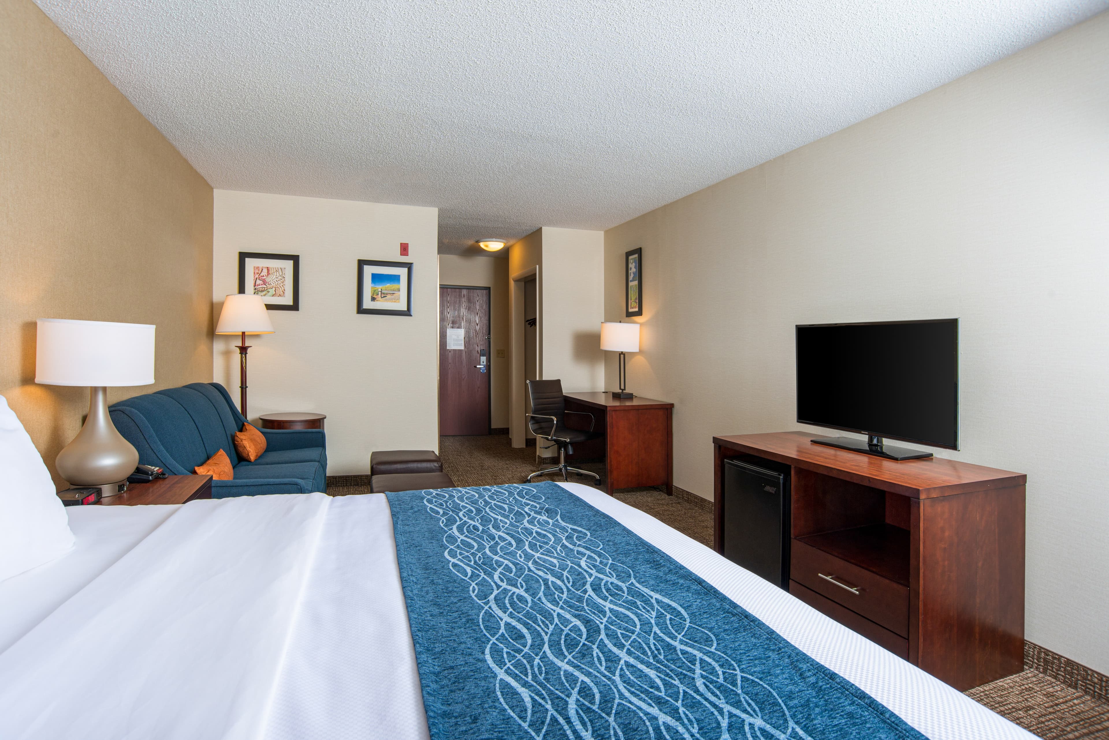 Comfort Inn Naugatuck-Shelton, CT - Image 4