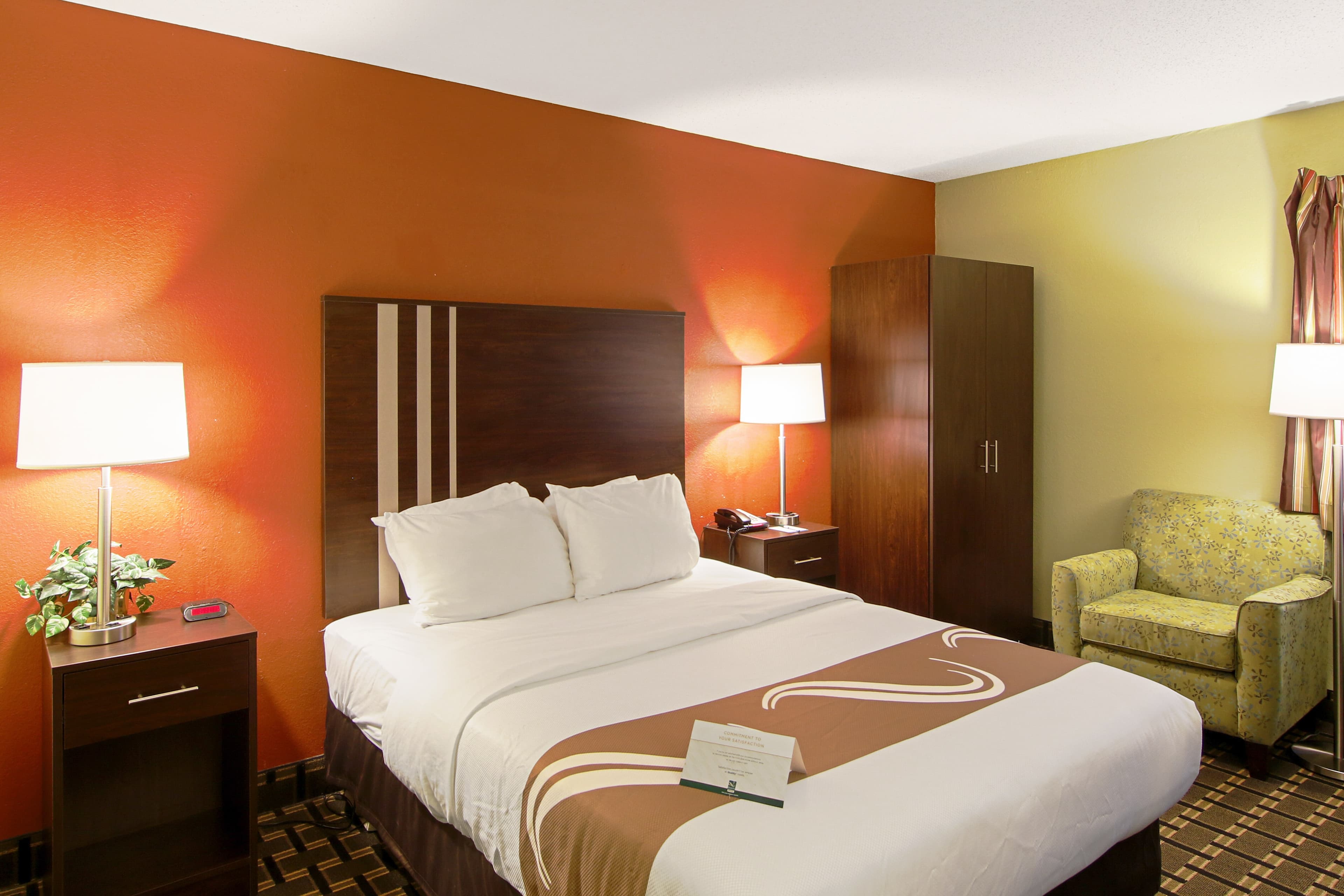 Quality Inn Plainfield I-395 - Image 3