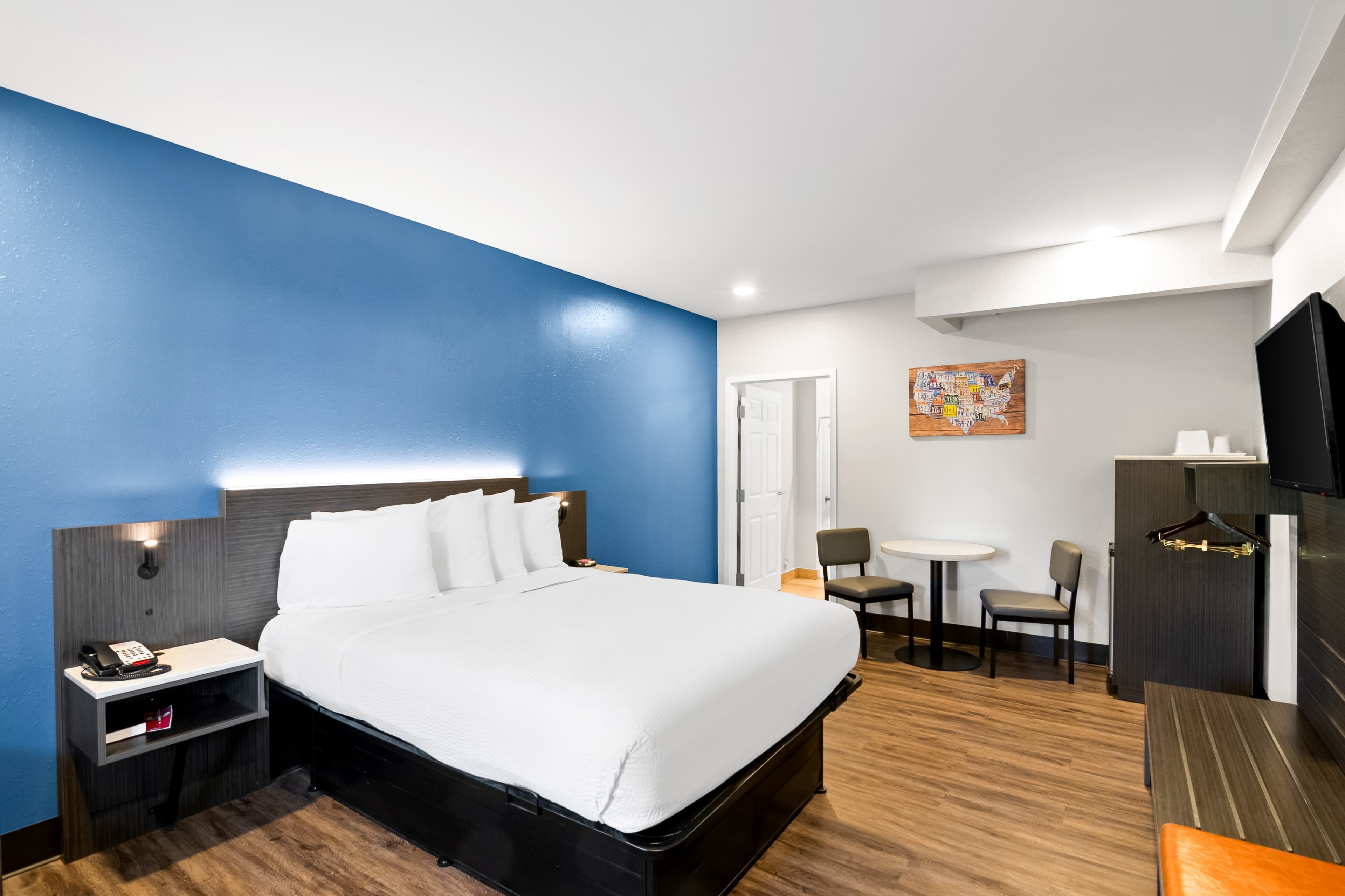 Econo Lodge Bethel - Danbury — 14