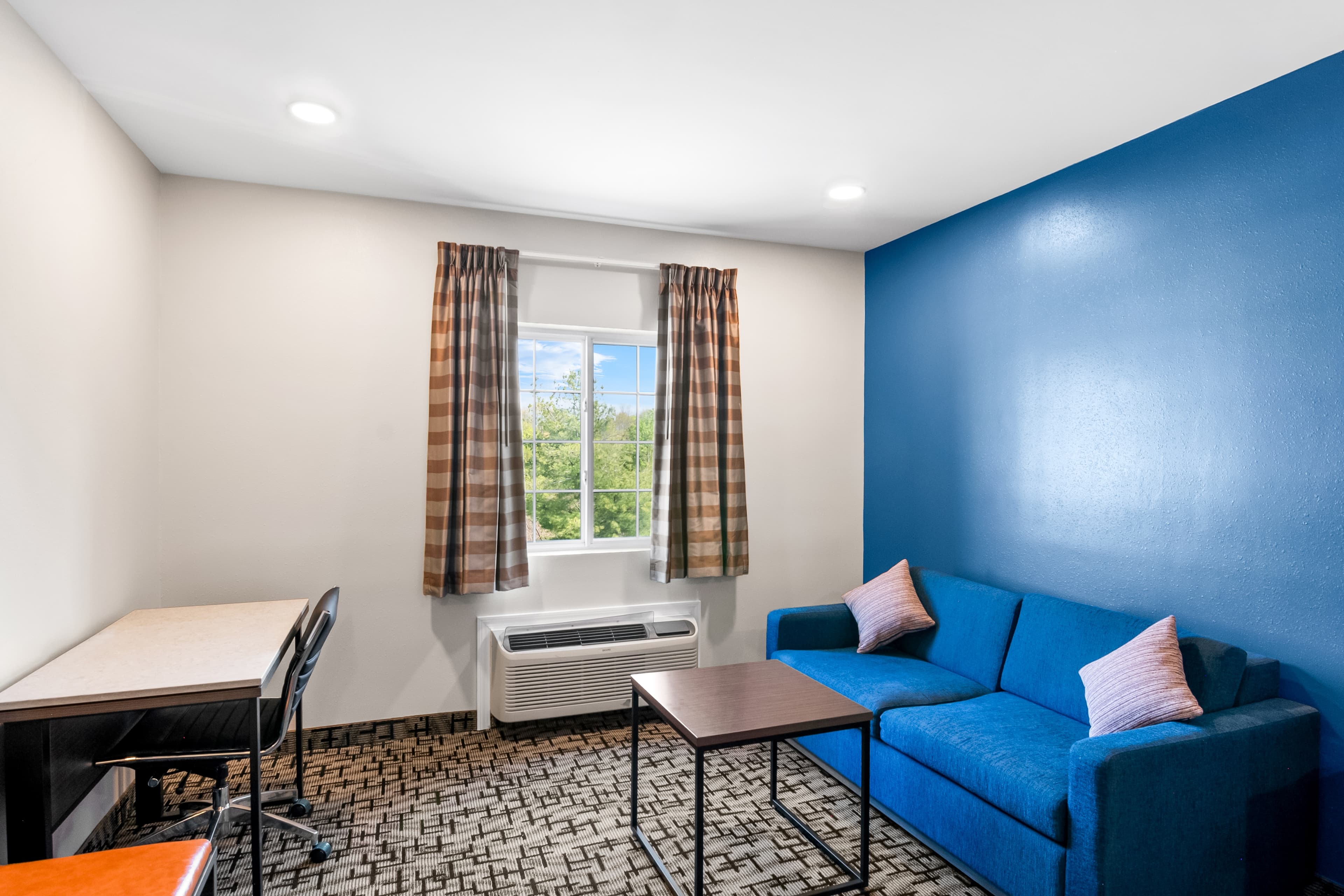Econo Lodge Bethel - Danbury — 23