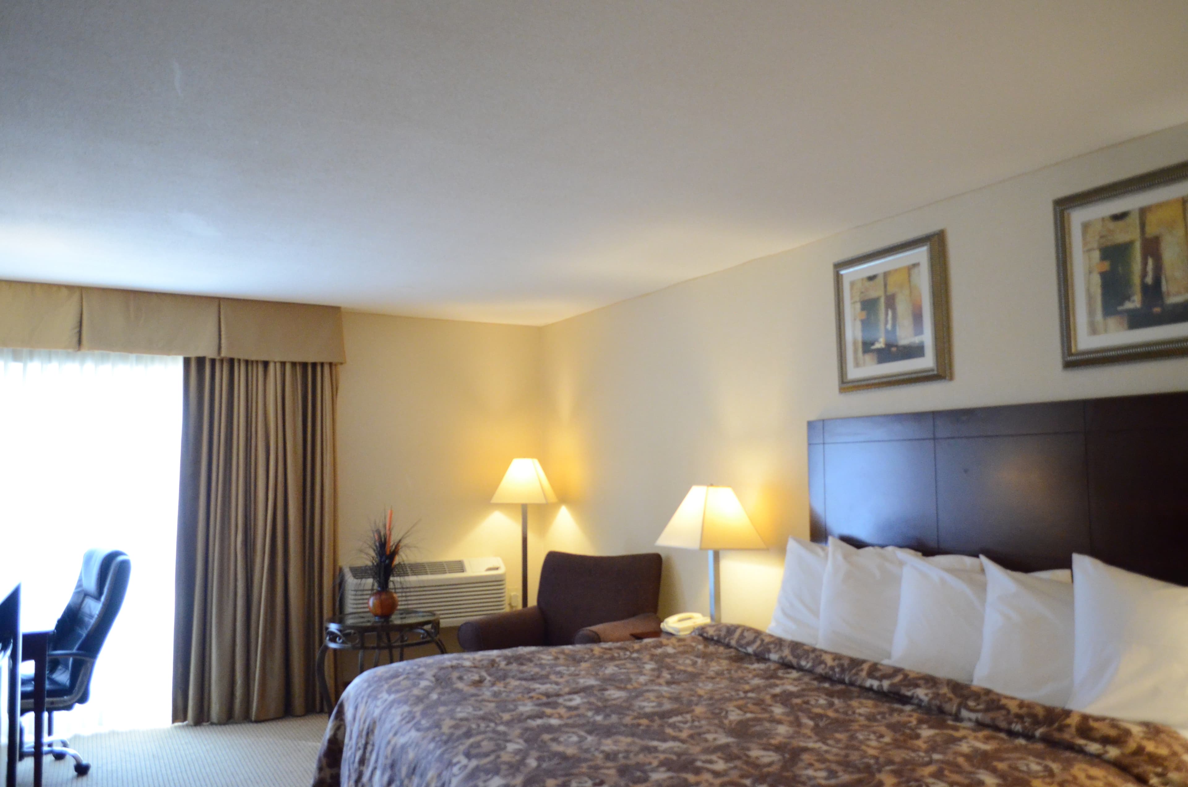 Rodeway Inn & Suites East Windsor — 10
