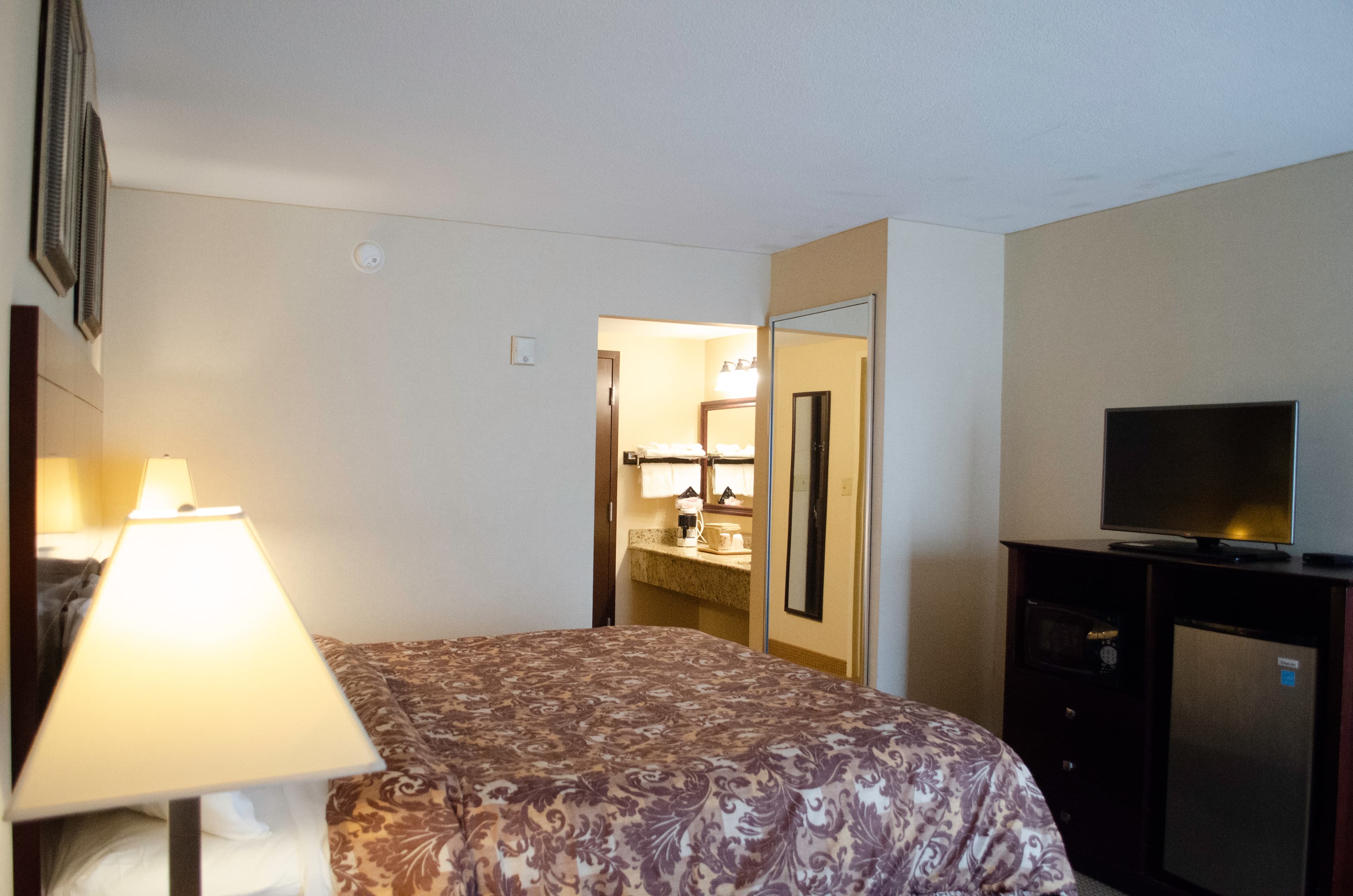 Rodeway Inn & Suites East Windsor — 12