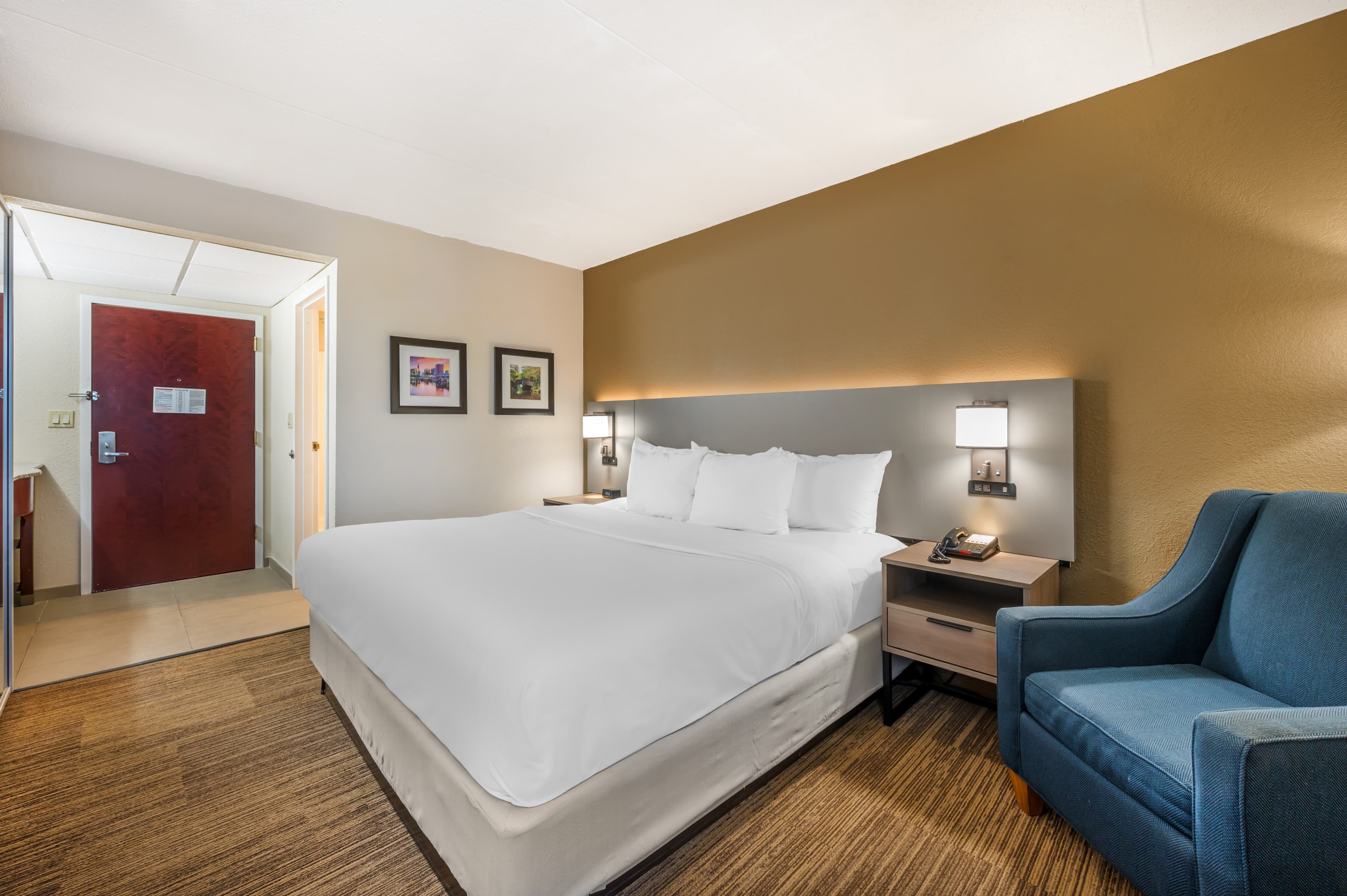 Comfort Inn & Suites East Hartford - Hartford — 11