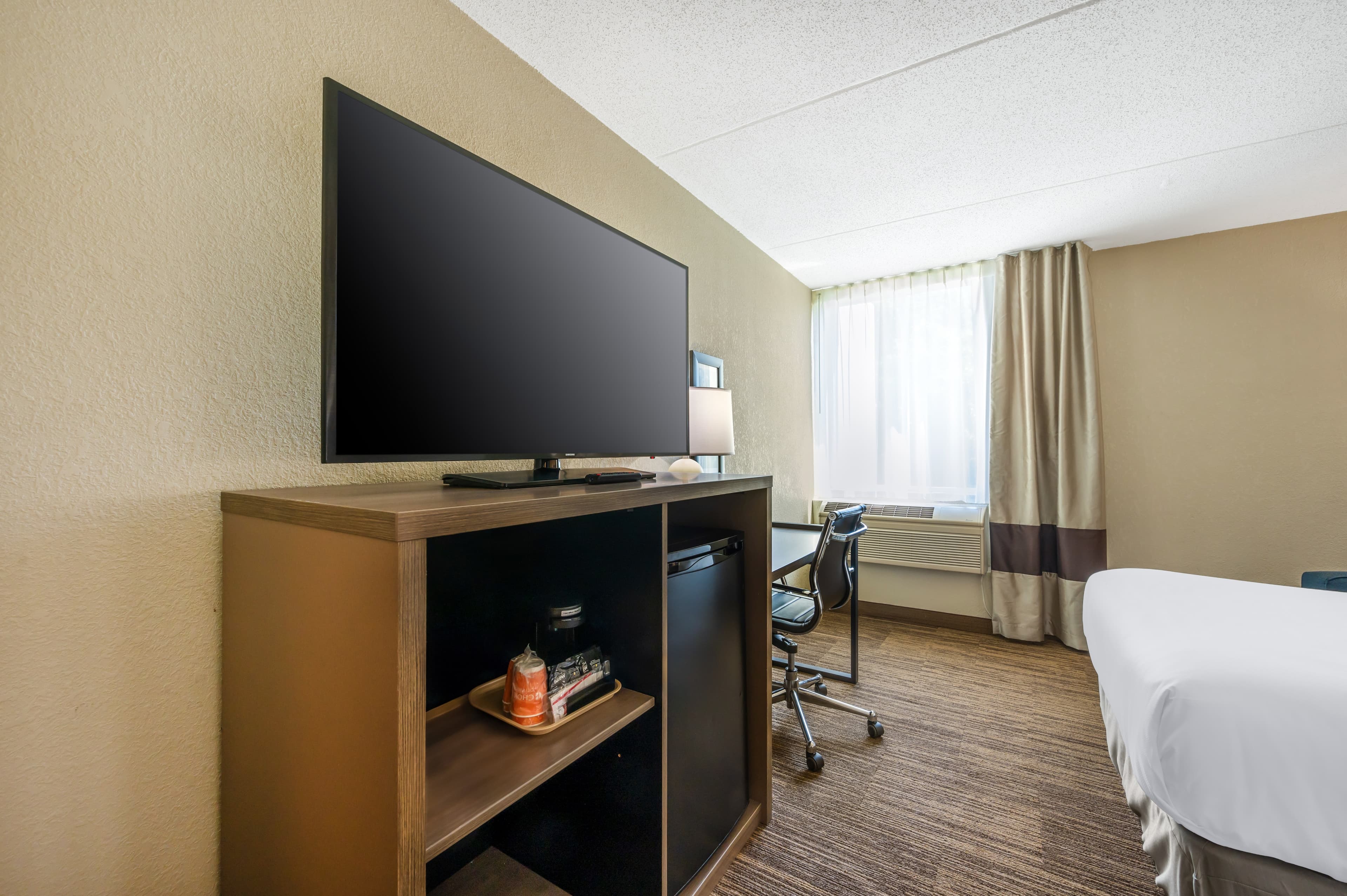 Comfort Inn & Suites East Hartford - Hartford — 7