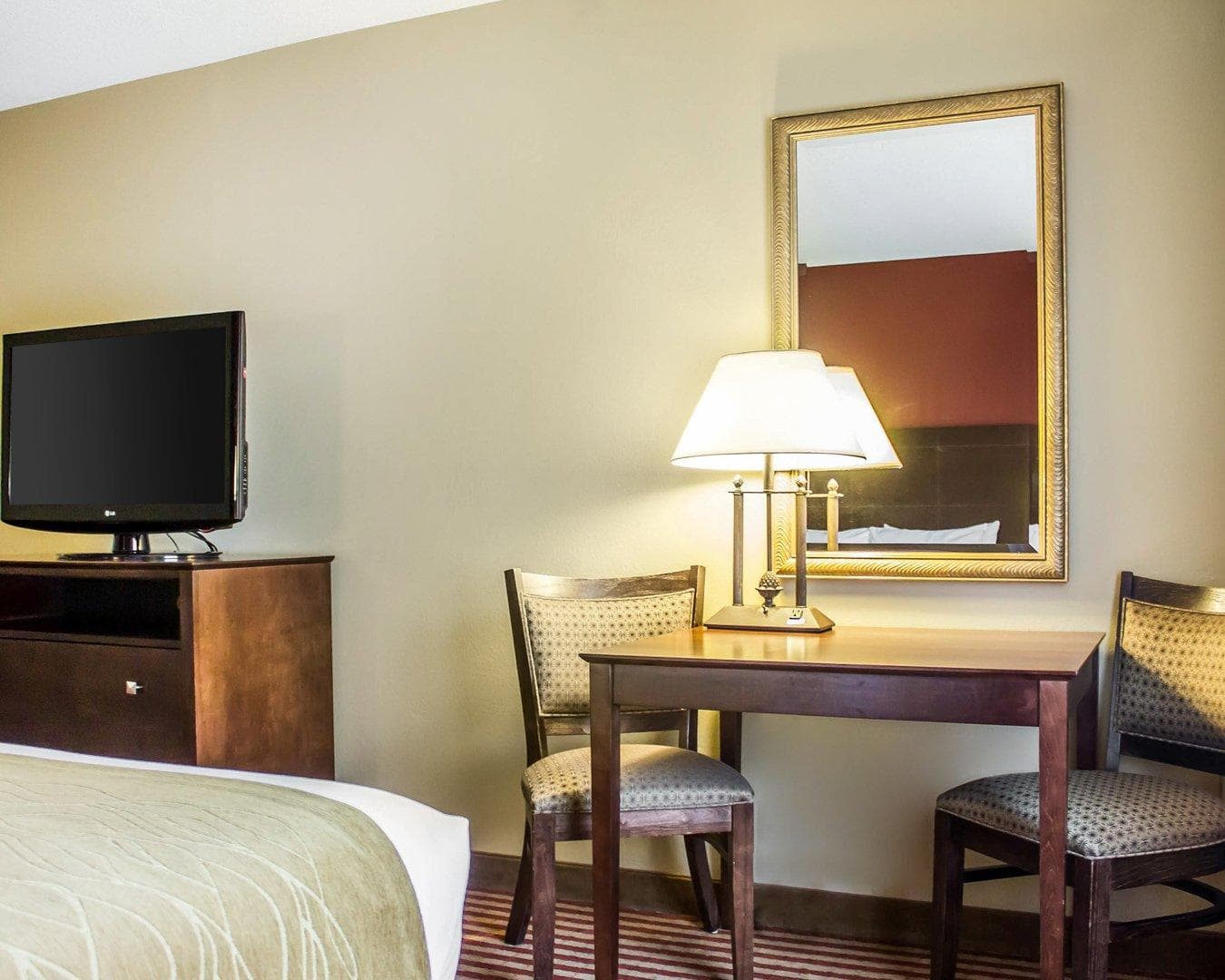 Comfort Inn & Suites Dayville - Killingly Industrial Park — 14